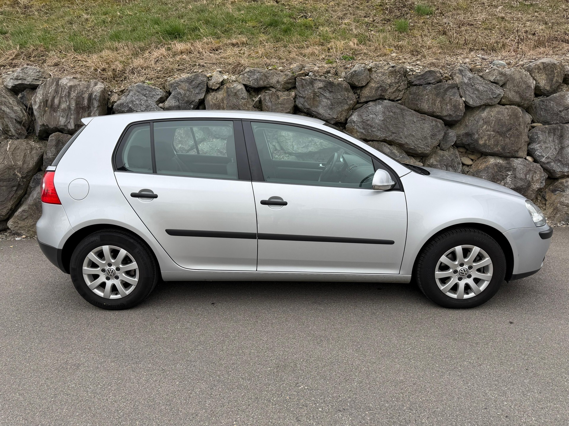 VW Golf 2.0 FSI Comfortline DSG-image-3
