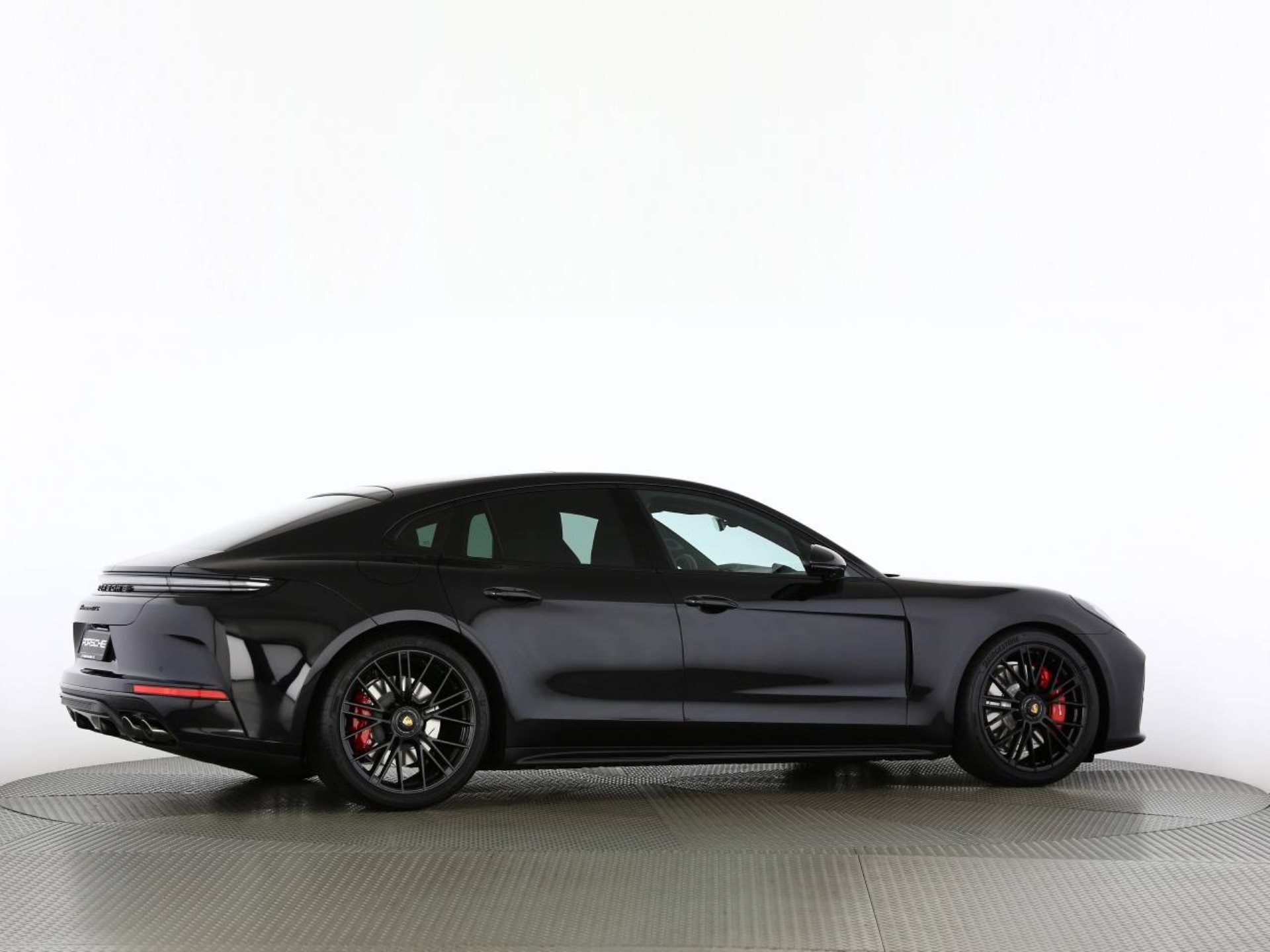 PORSCHE Panamera GTS-image-22