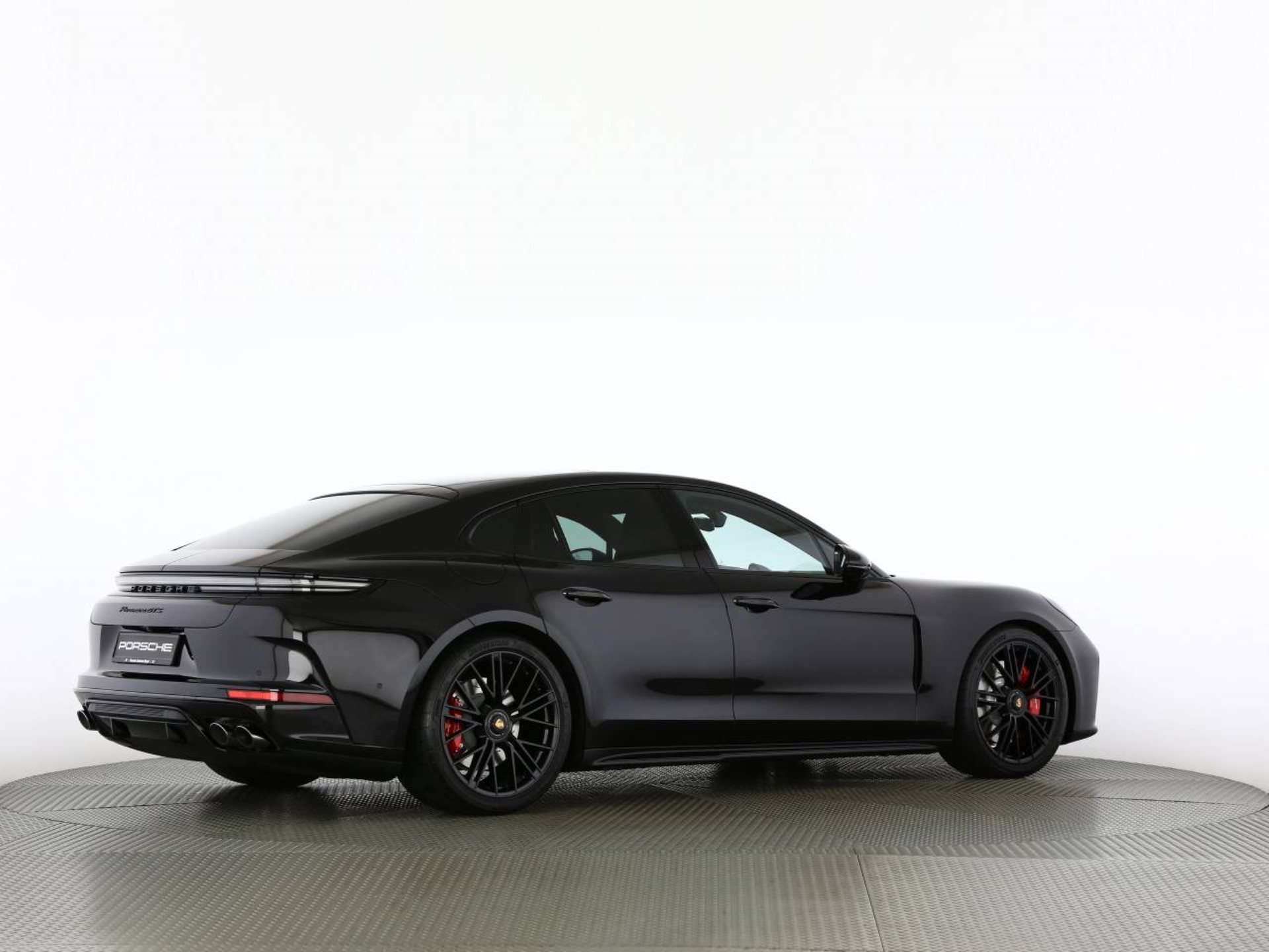 PORSCHE Panamera GTS-image-21