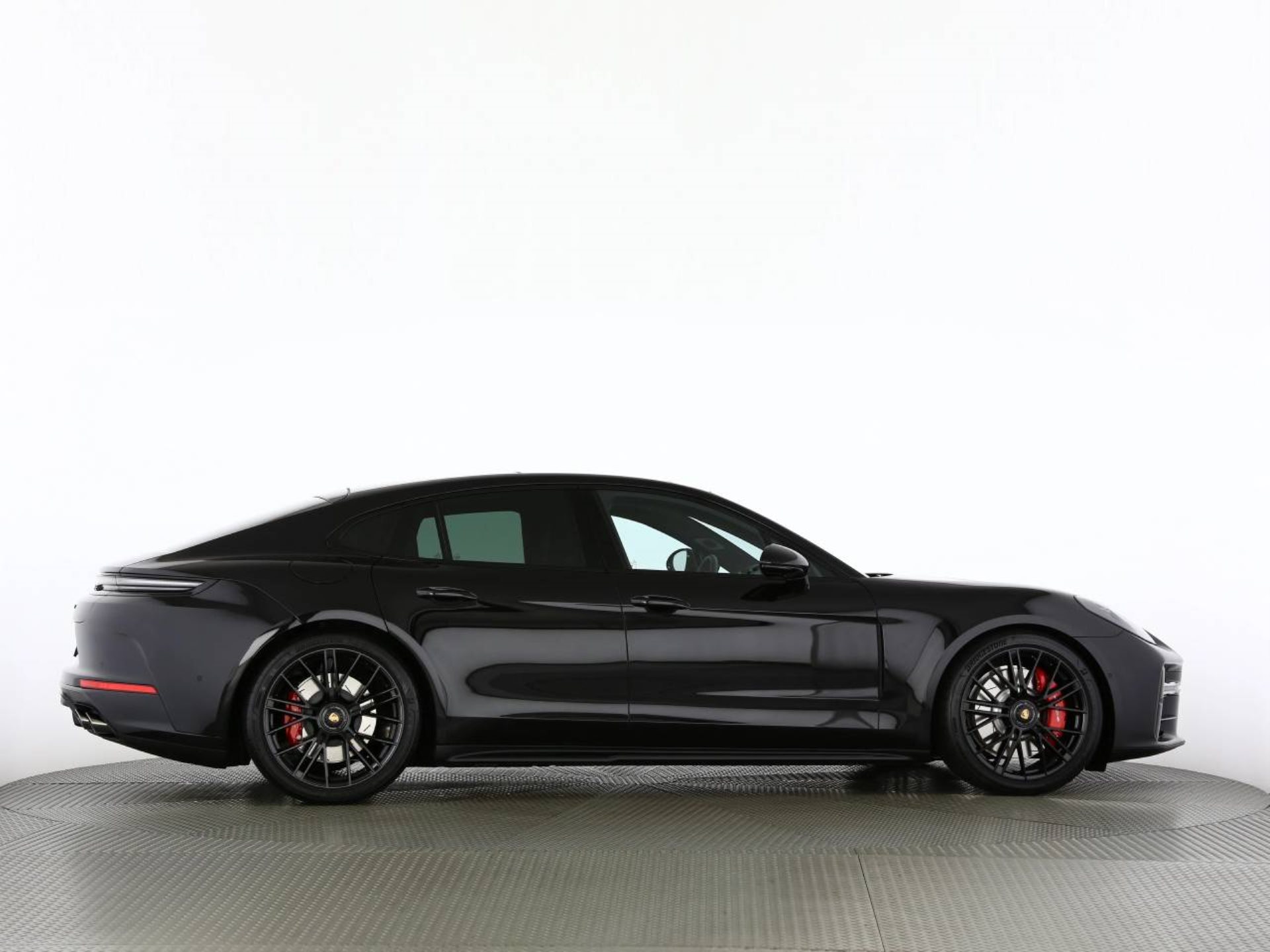 PORSCHE Panamera GTS-image-23