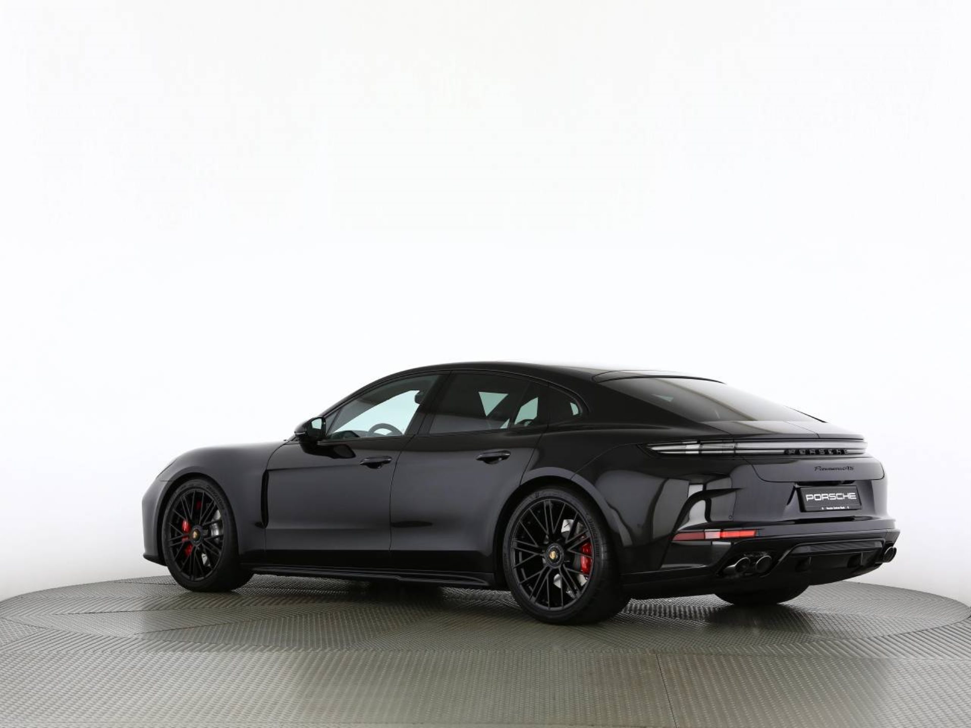 PORSCHE Panamera GTS-image-15