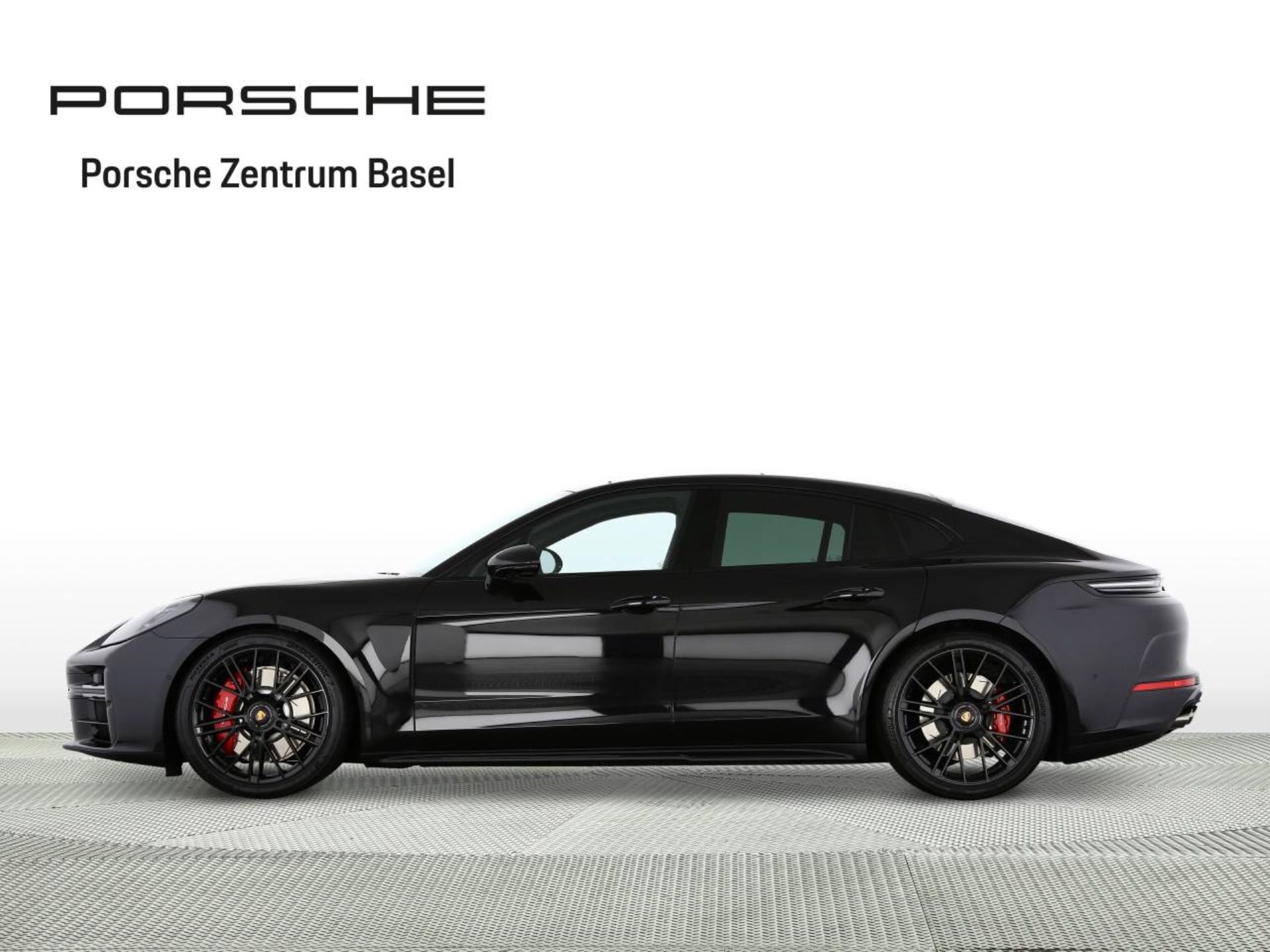 PORSCHE Panamera GTS-image-1