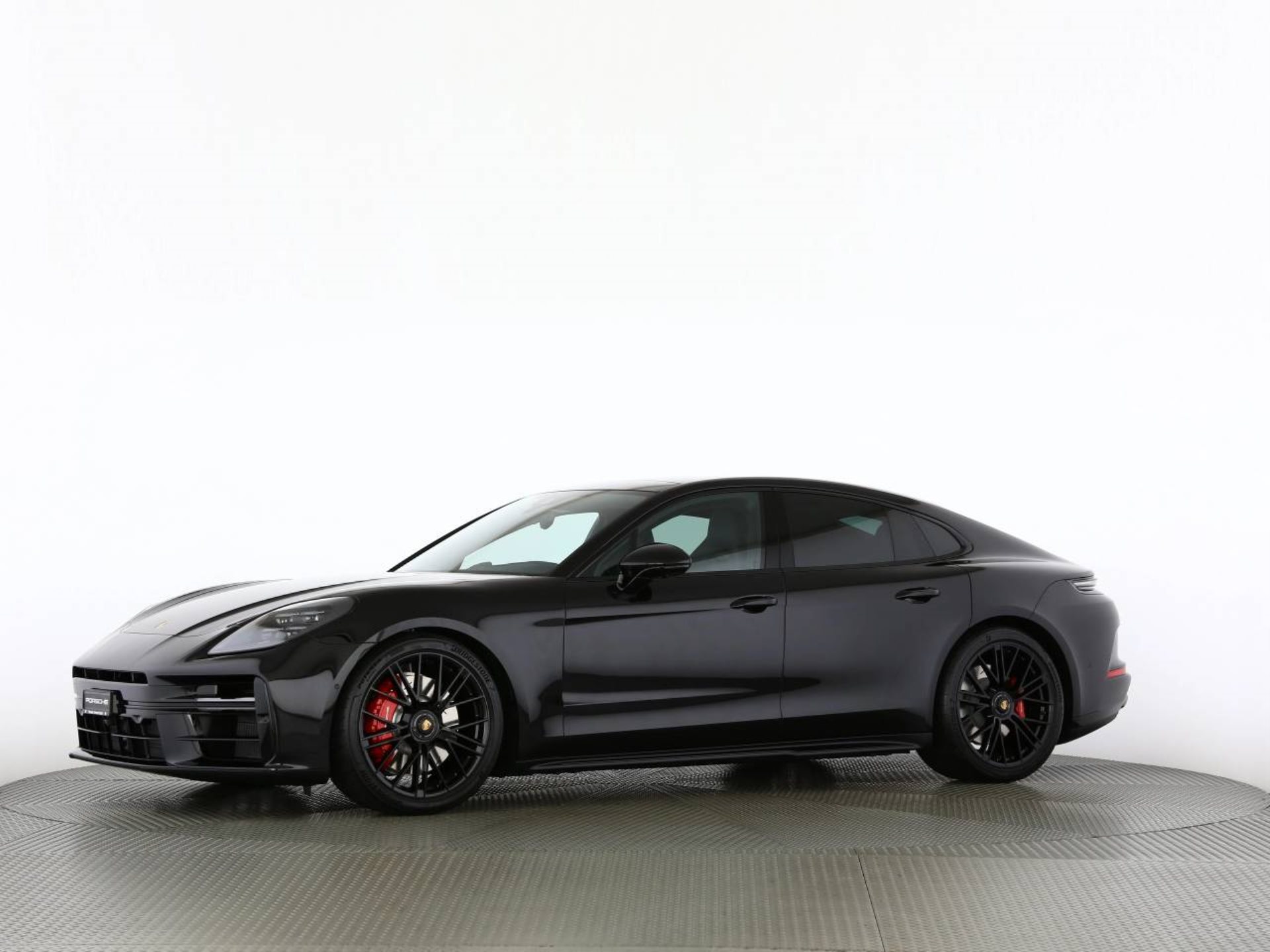PORSCHE Panamera GTS-image-10