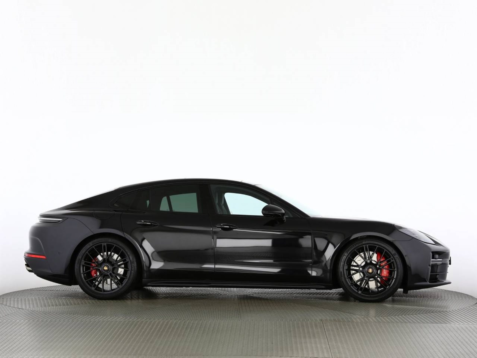 PORSCHE Panamera GTS-image-24