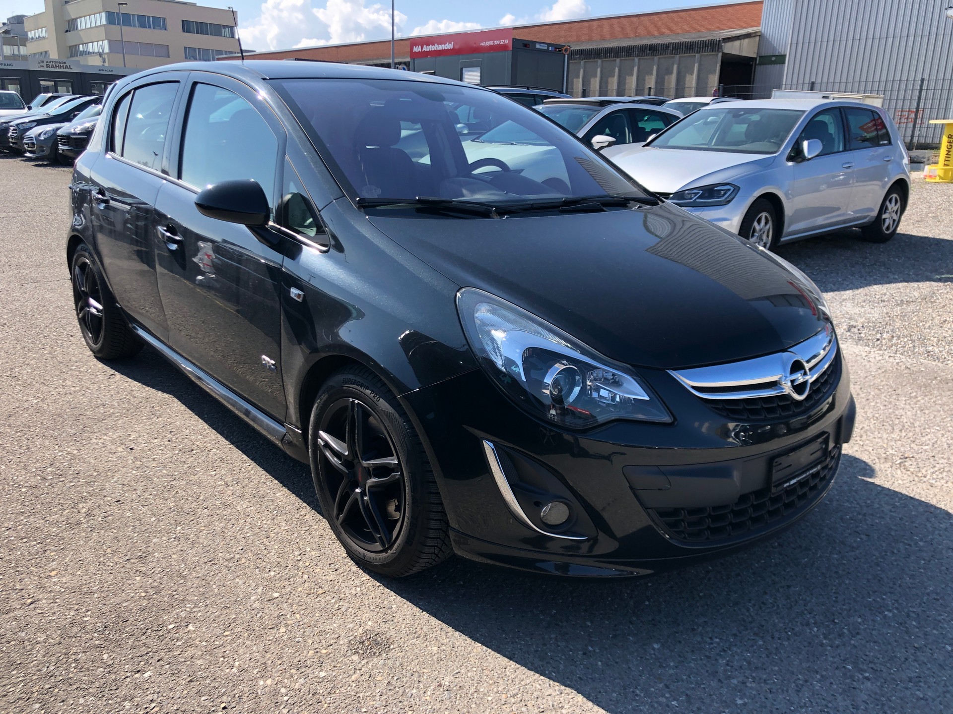 OPEL Corsa 1.6 Turbo Color Edition-image-2