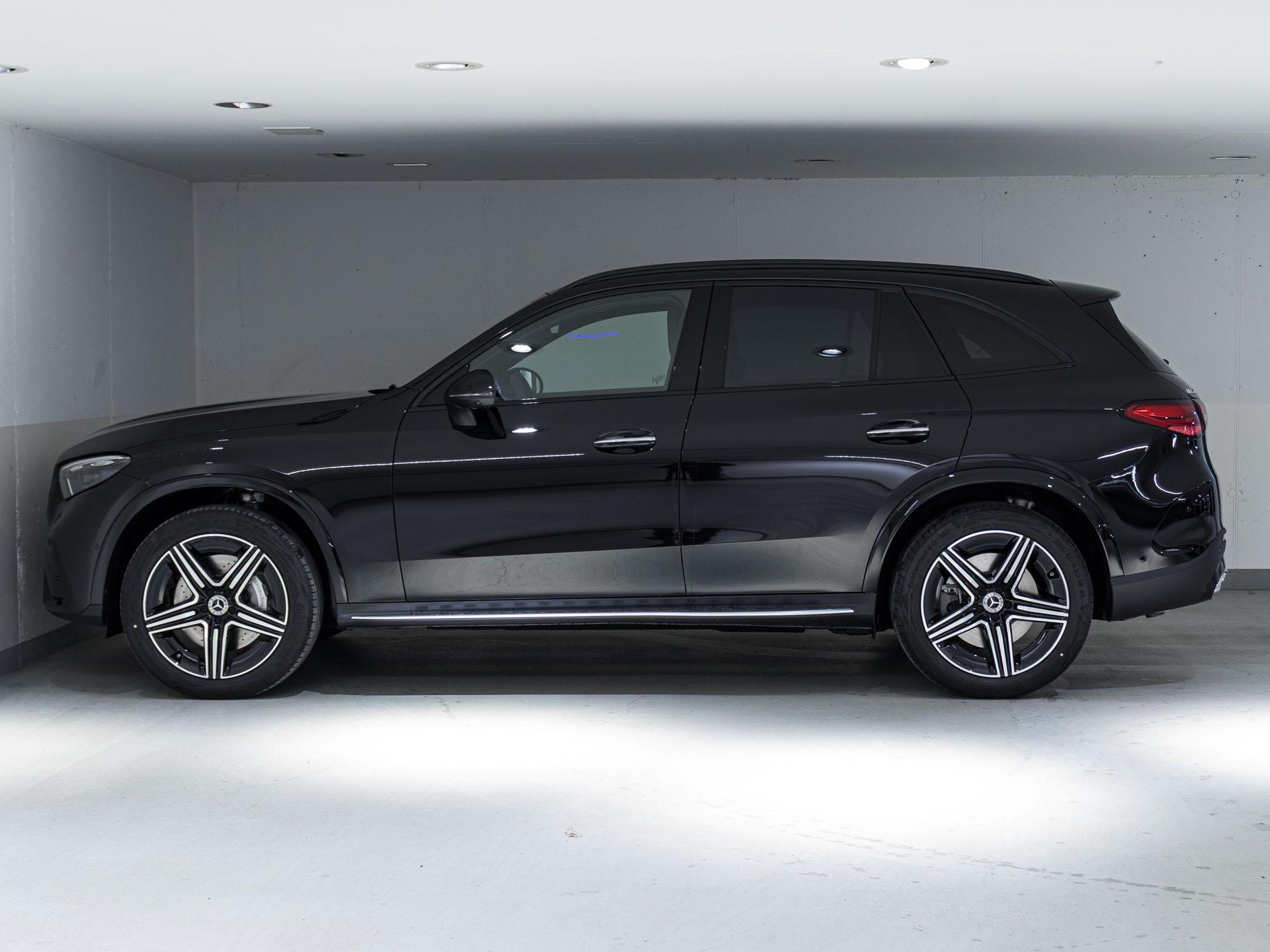 MERCEDES-BENZ GLC 450 d 4MATIC-image-4