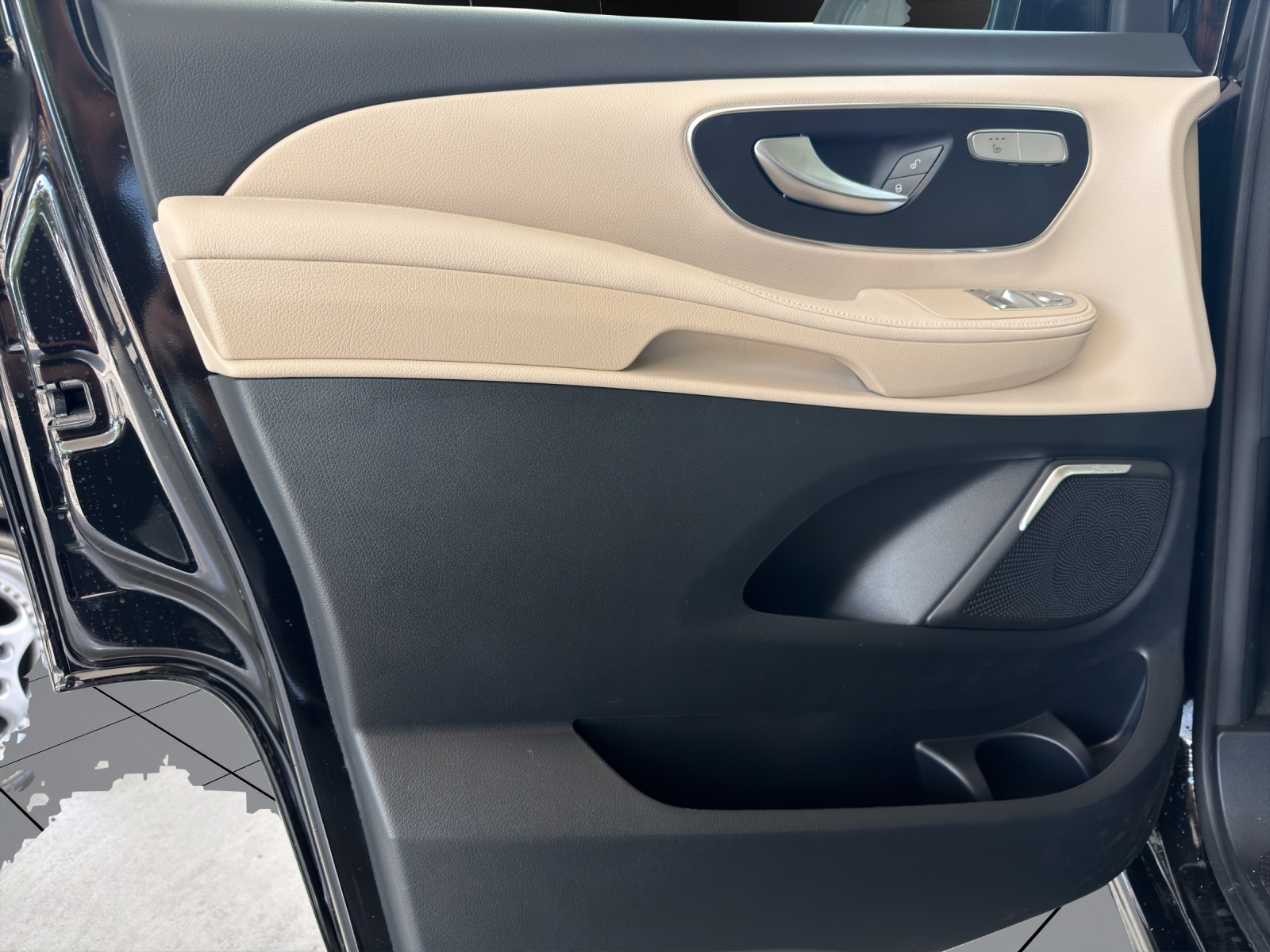 Image MERCEDES-BENZ V-250 V 250 d extralang 4Matic Avantgarde 9G-Tronic