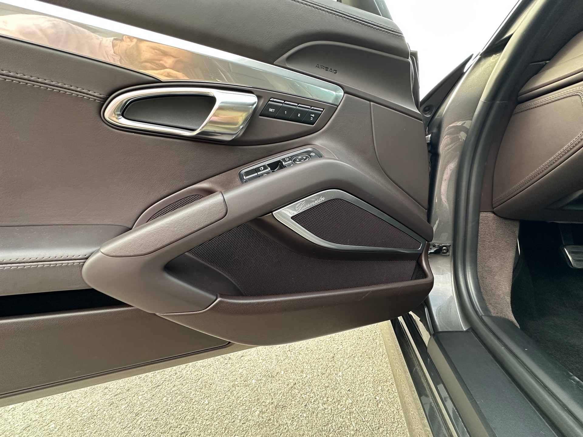 PORSCHE Cayman S 3.4 Approved-image-9
