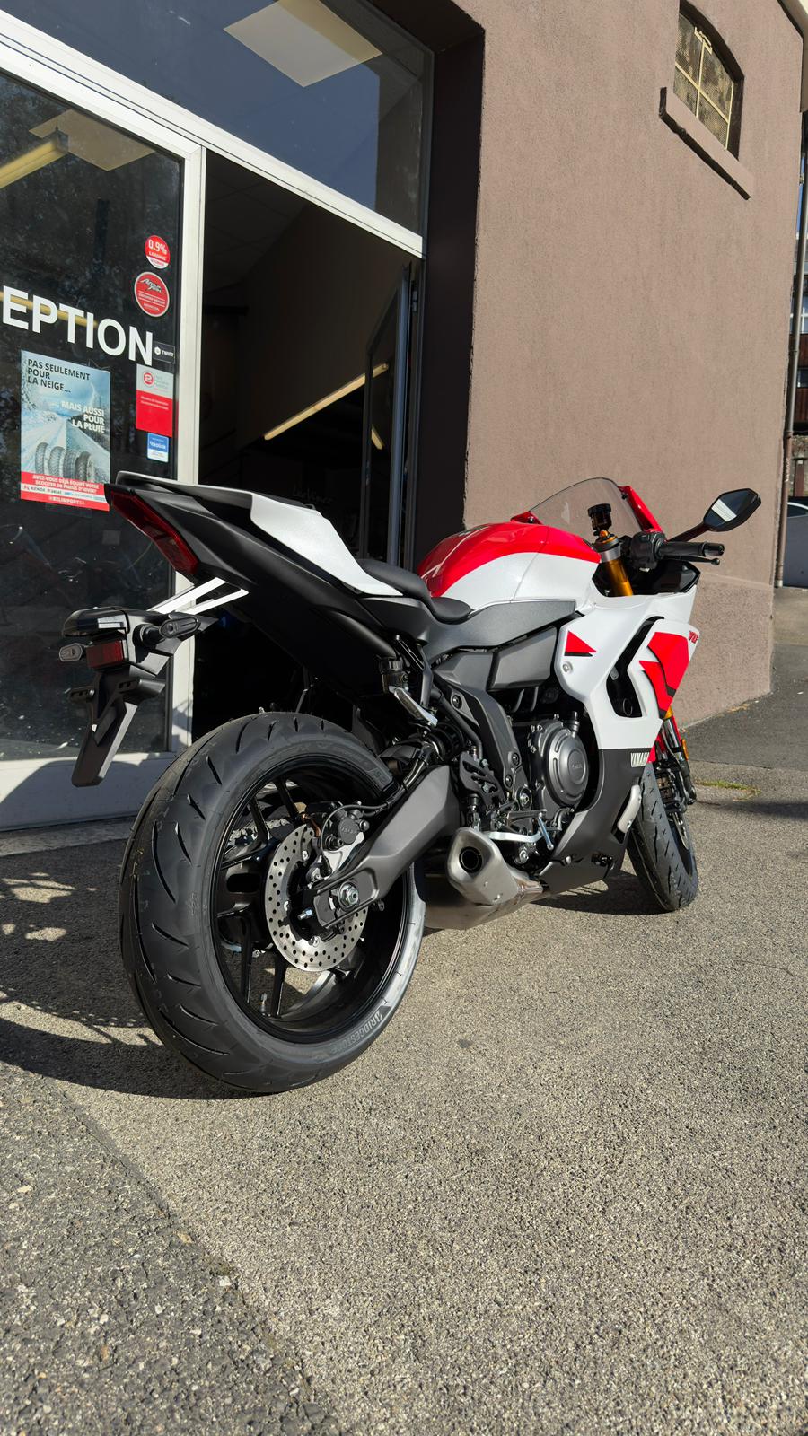 YAMAHA YZF-R7 (35kW)-showroom-element-3