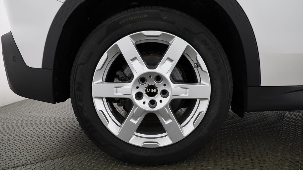 MINI Countryman E-image-7