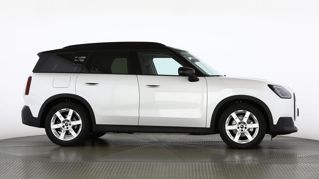 MINI Countryman E-image-1