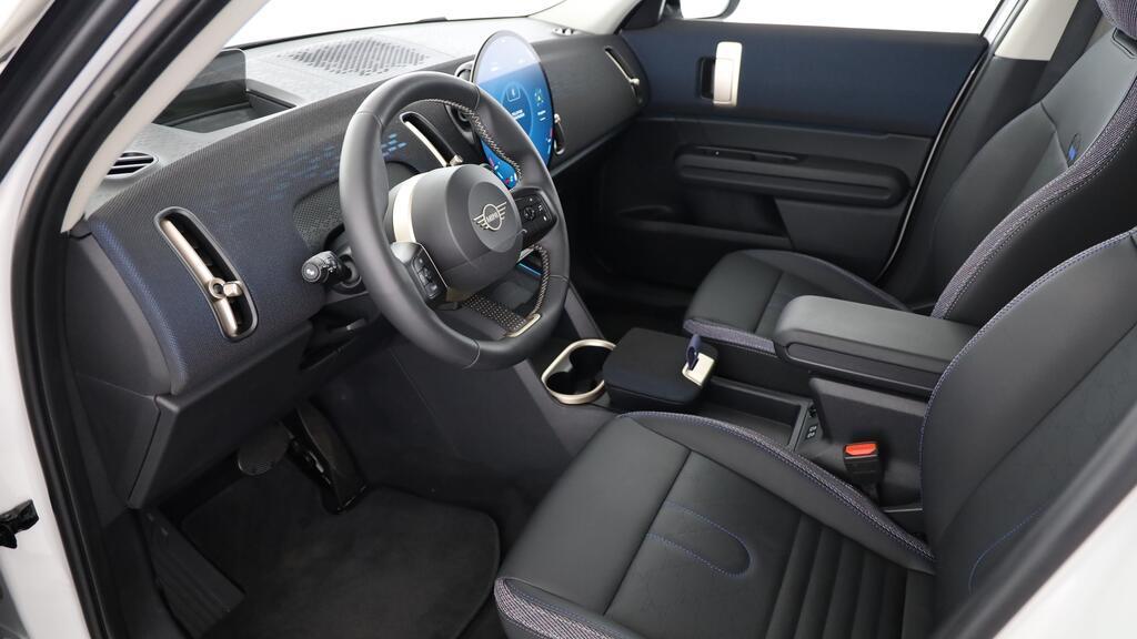 MINI Countryman E-image-16