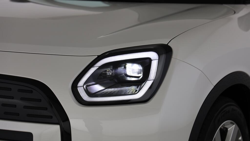 MINI Countryman E-image-15