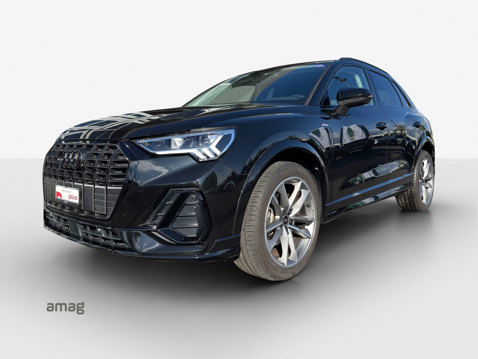 AUDI Q3 35 TFSI S line Attraction S-tronic-image-0