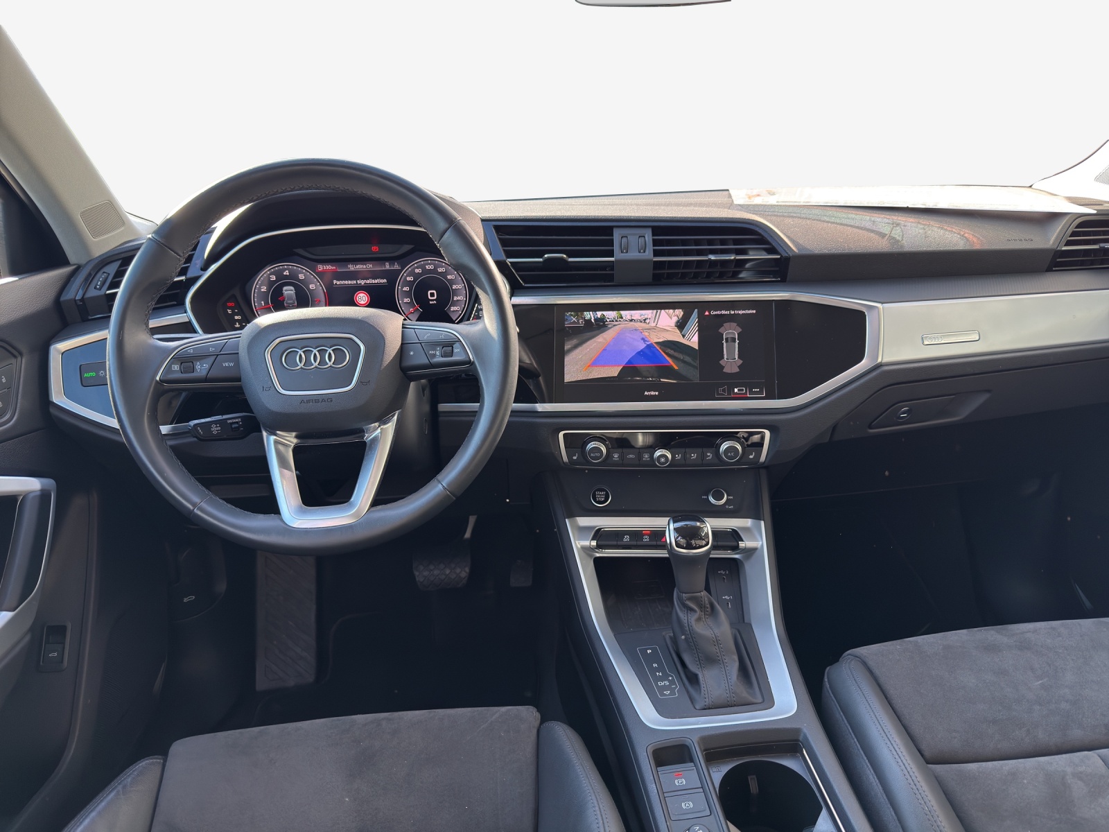 AUDI Q3 35 TFSI S line Attraction S-tronic-image-8