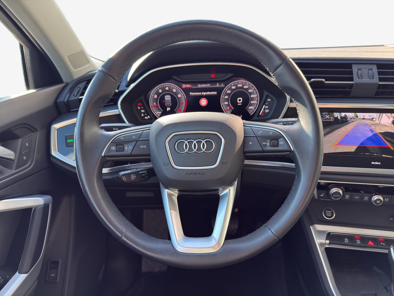AUDI Q3 35 TFSI S line Attraction S-tronic-image-9