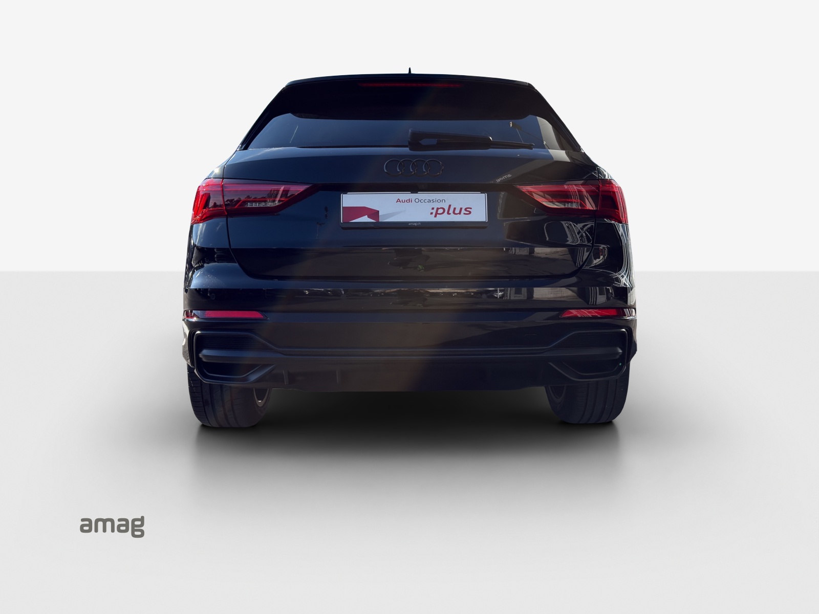 AUDI Q3 35 TFSI S line Attraction S-tronic-image-3