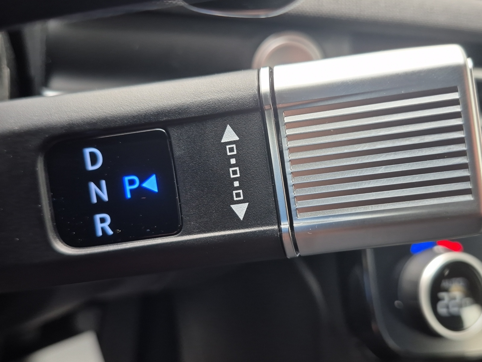 HYUNDAI Tucson 1.6 T-GDi HEV Vertex Sw Swiss Edition-image-15