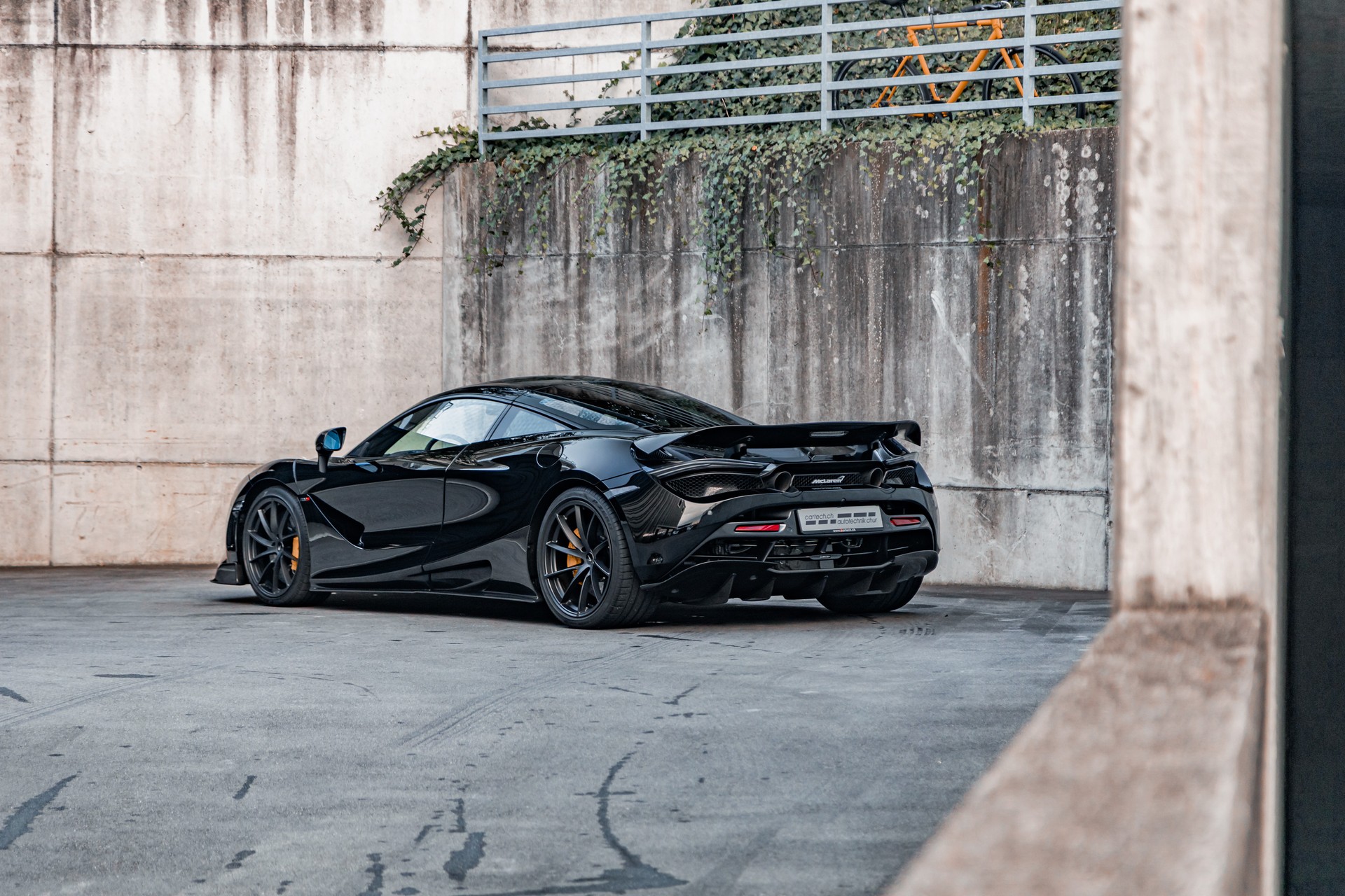 McLAREN 720S Coupé Performance 4.0 V8 SSG-image-17
