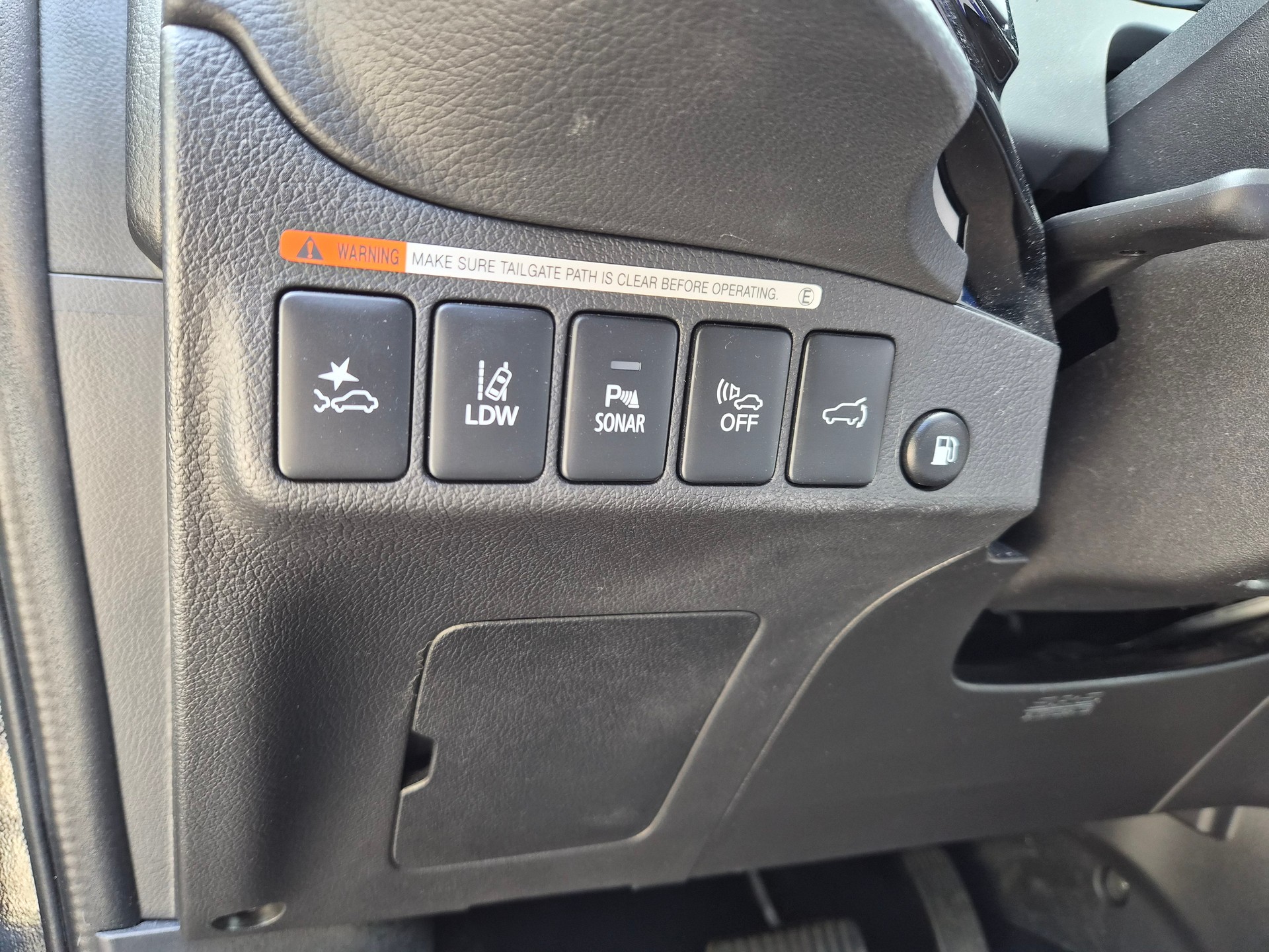 MITSUBISHI Outlander 2.4 PHEV Diamond 4WD Automatic-image-12