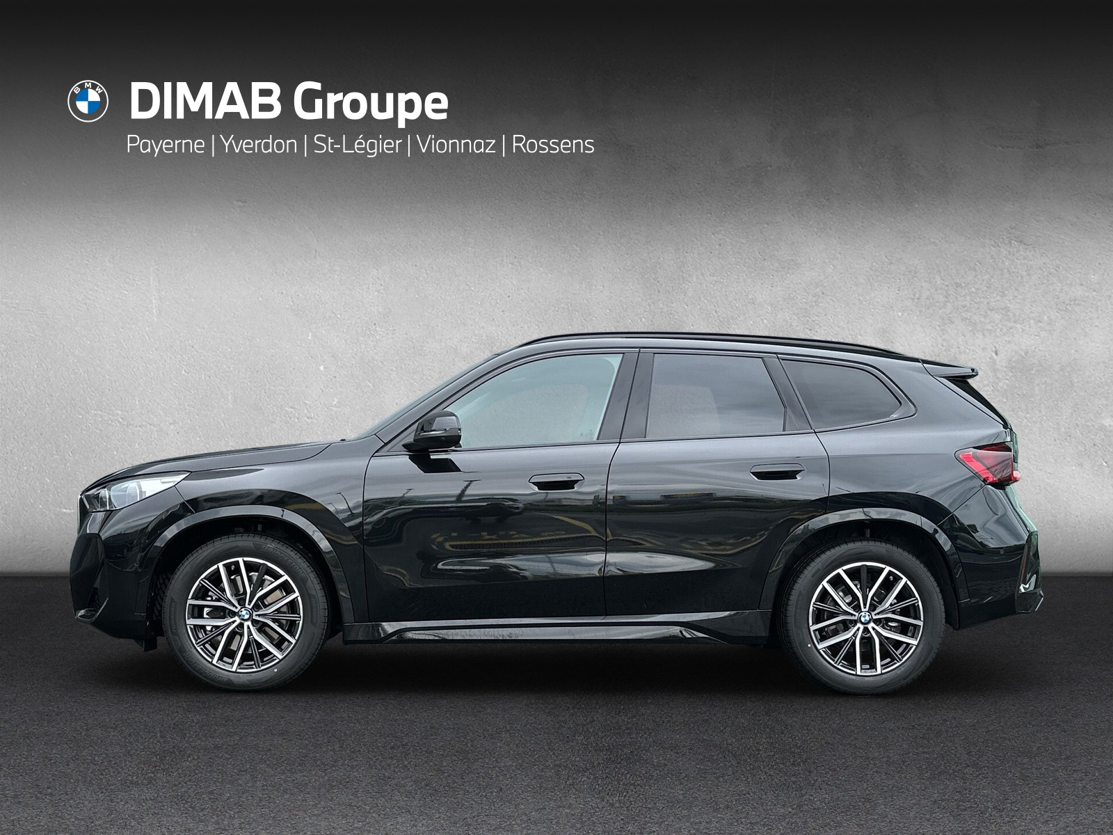 BMW X1 xDrive 23i 48V M Sport Pro **Action de leasing à 1.9%**-showroom-element-1