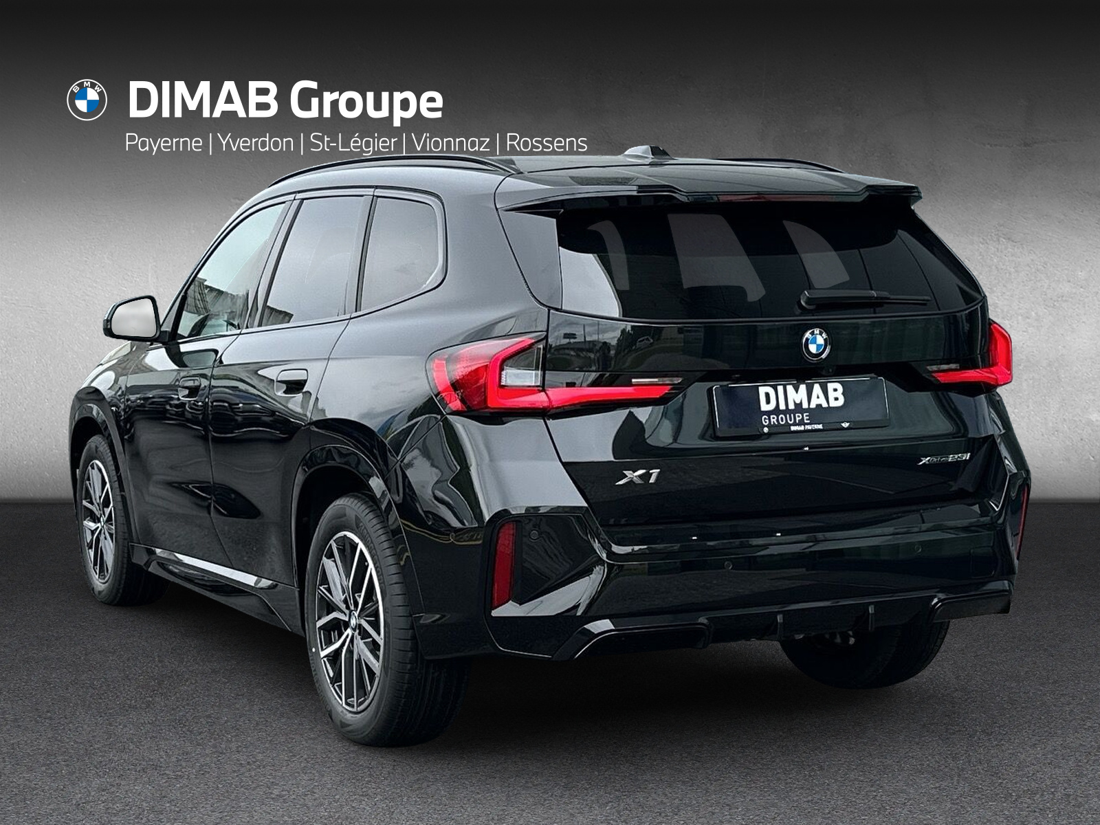 BMW X1 xDrive 23i 48V M Sport Pro **Action de leasing à 1.9%**-showroom-element-2
