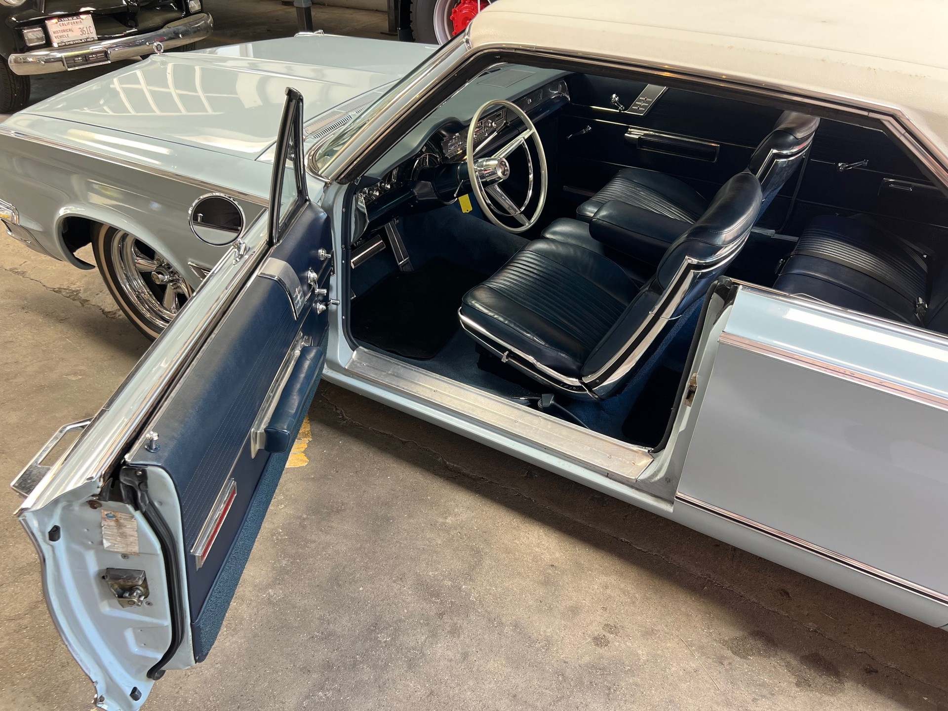 CHRYSLER 300 Hardtop-image-6