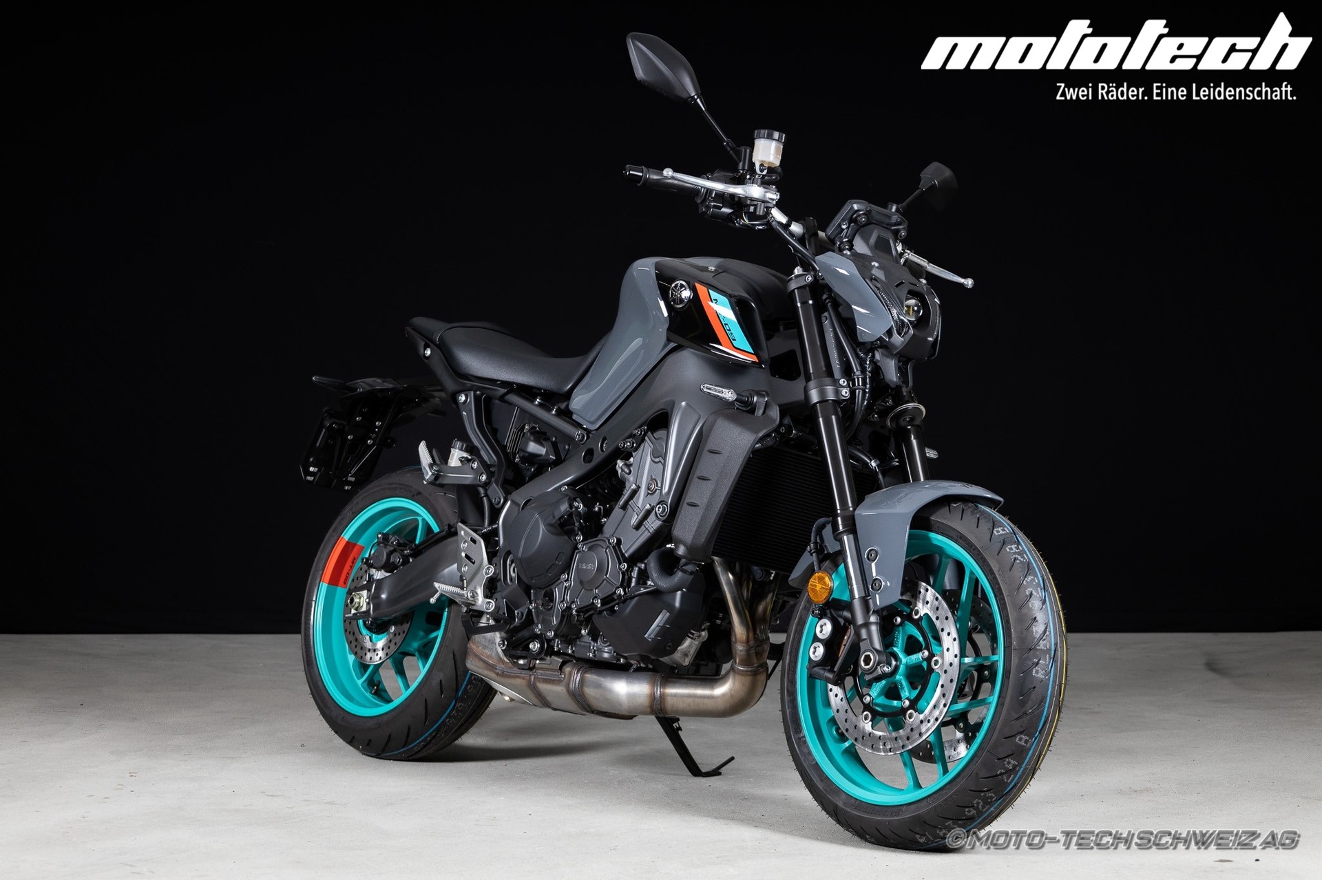 YAMAHA MT-09