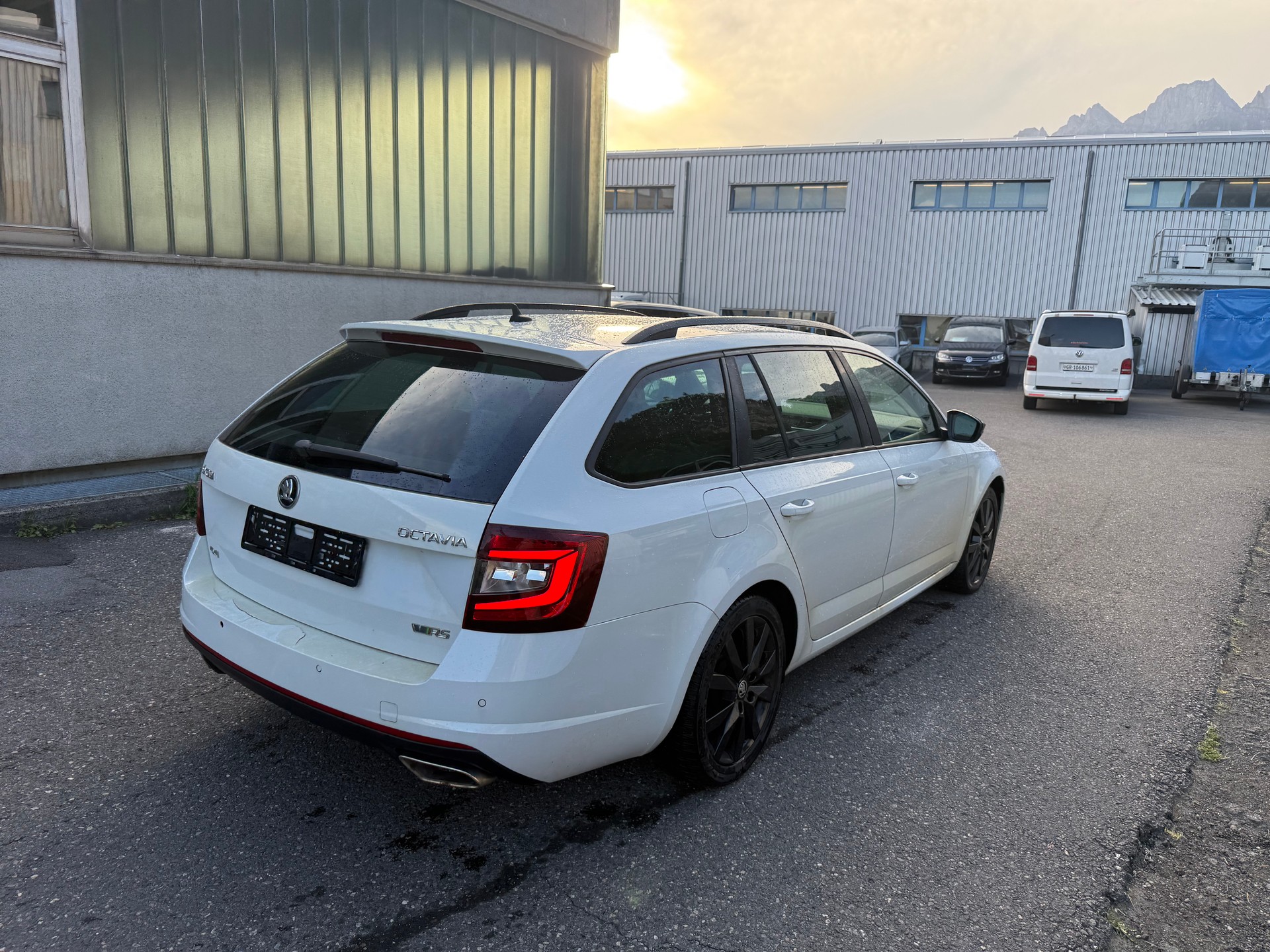 SKODA Octavia Combi 2.0 TDI RS Prag 4x4 DSG-image-15