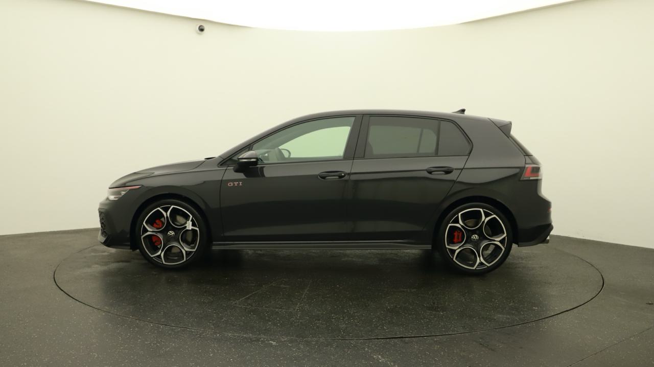 VW Golf 2.0 TSI GTI DSG-image-1