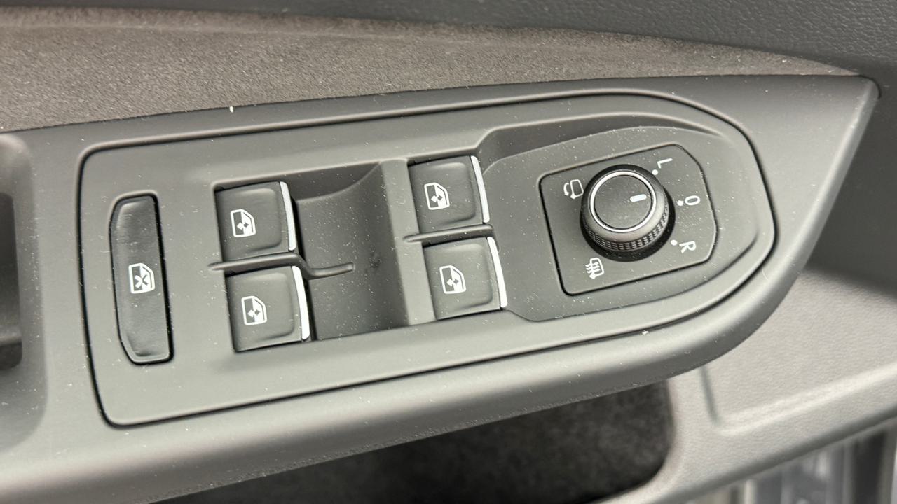 VW Golf 2.0 TSI GTI DSG-image-8