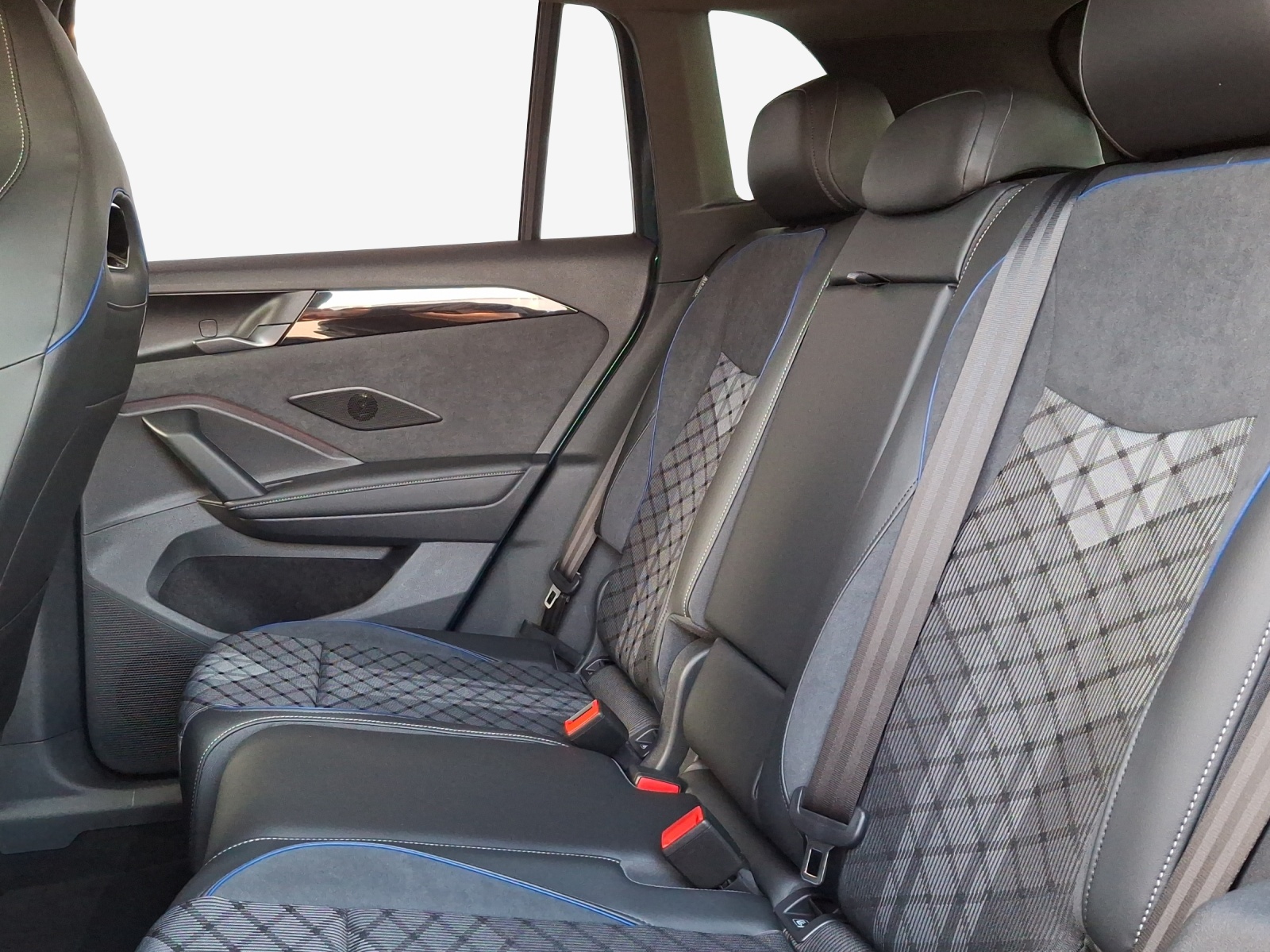 VW Tiguan 1.5 TSI evo2 mHEV R-Line DSG-image-11