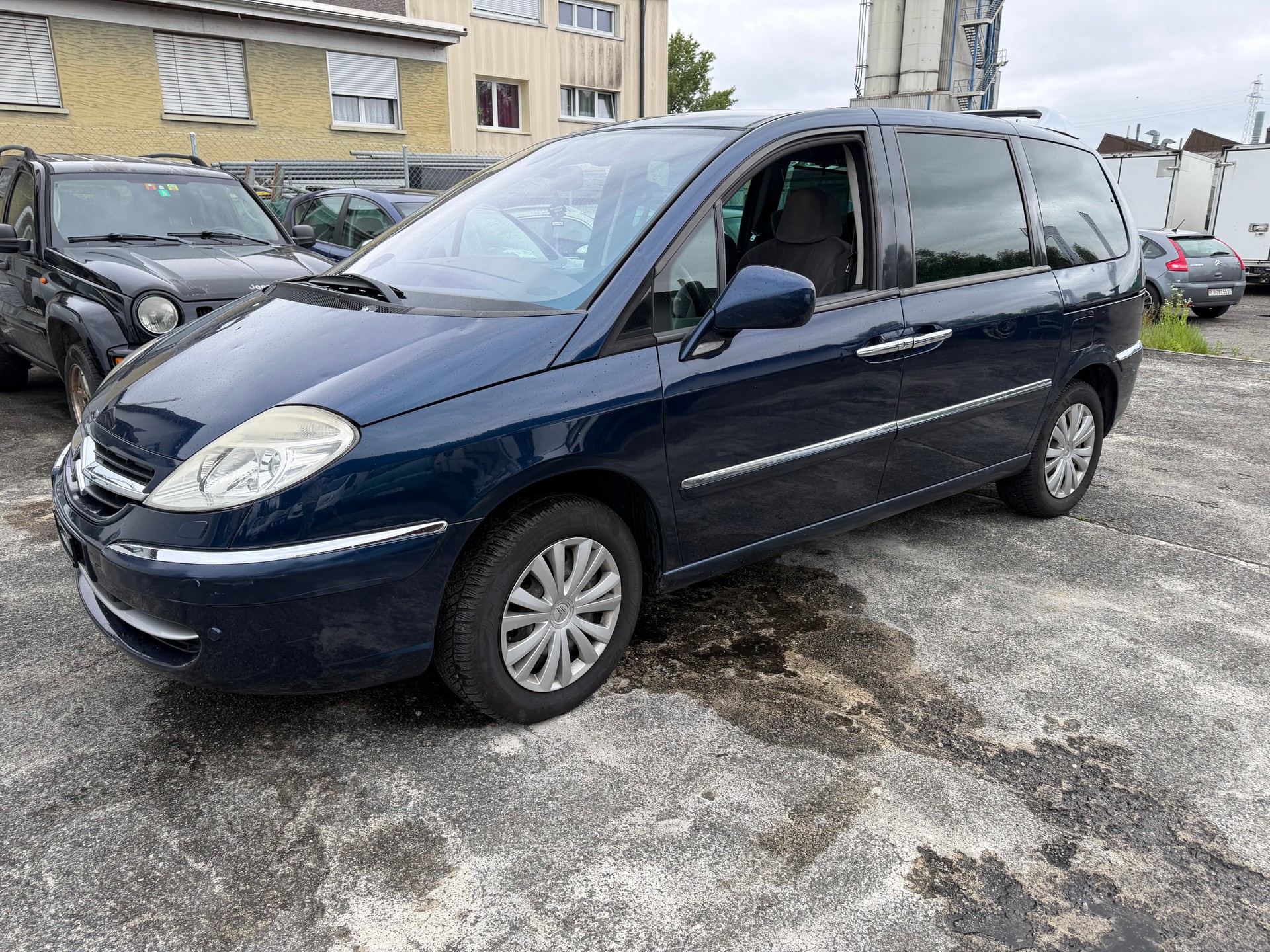 CITROEN C8 2.0 16V HDi Attraction-image-2