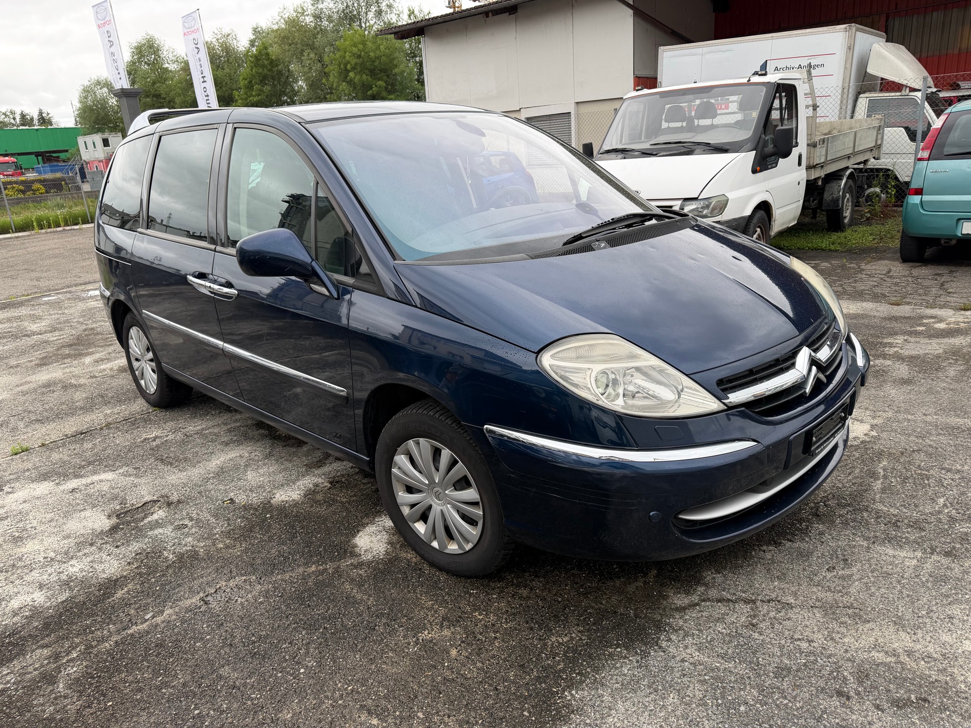 CITROEN C8 2.0 16V HDi Attraction-image-3