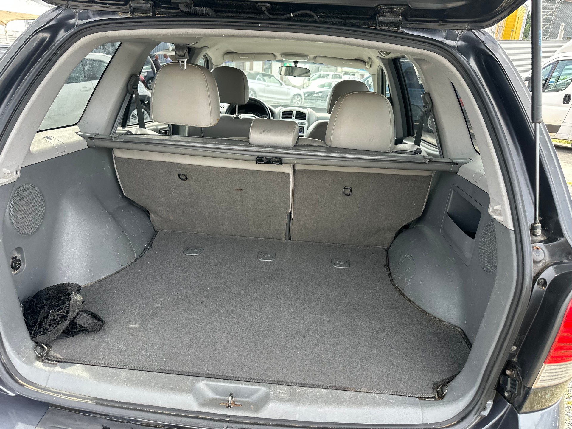 HYUNDAI Santa Fe 2.7 V6 Navigator-image-7