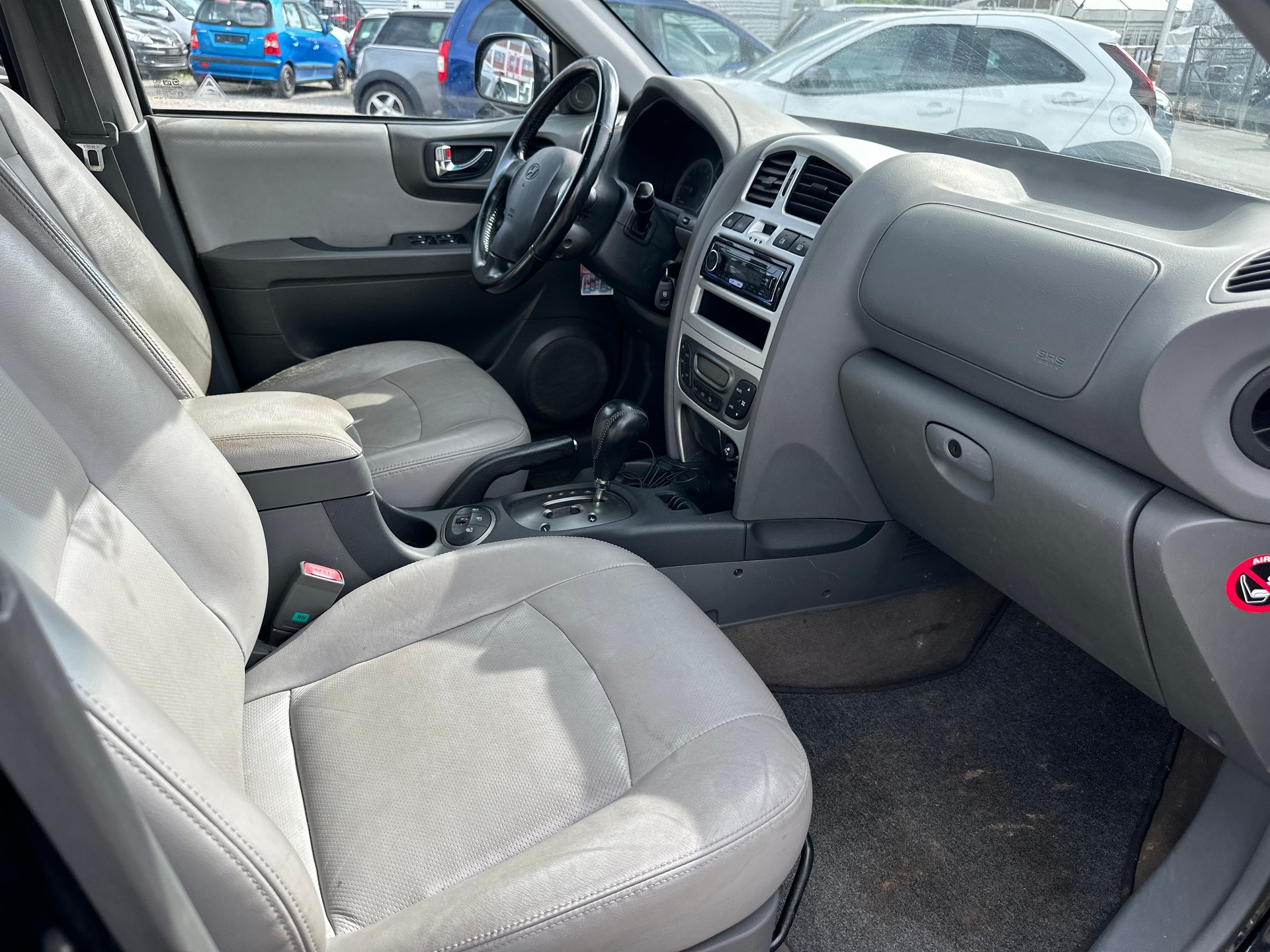 HYUNDAI Santa Fe 2.7 V6 Navigator-image-4