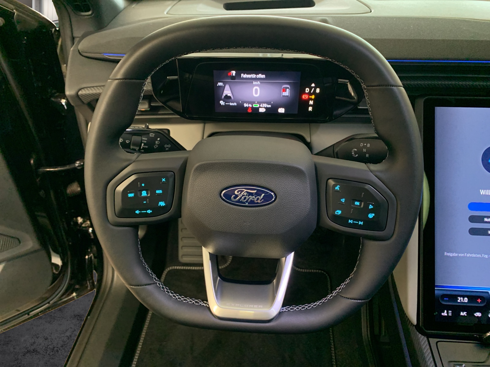 FORD Explorer Extended Range Premium AWD-image-8