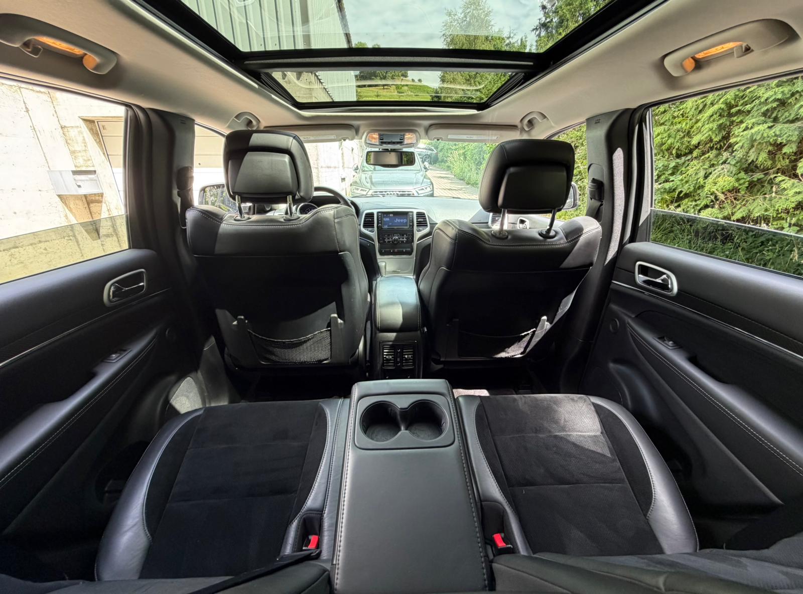 JEEP Grand Cherokee 6.4 SRT8 Automatic-image-19