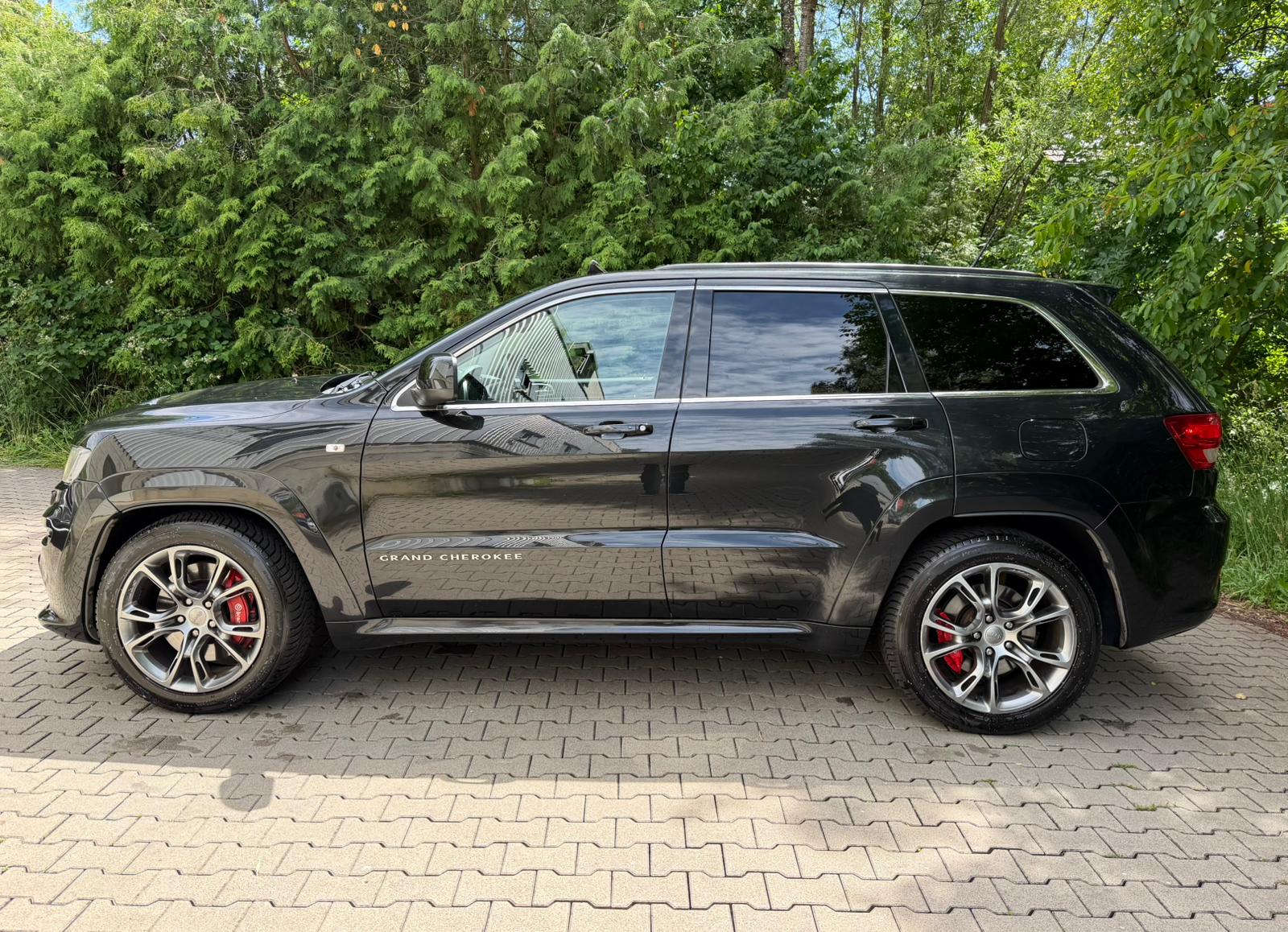 JEEP Grand Cherokee 6.4 SRT8 Automatic-image-1