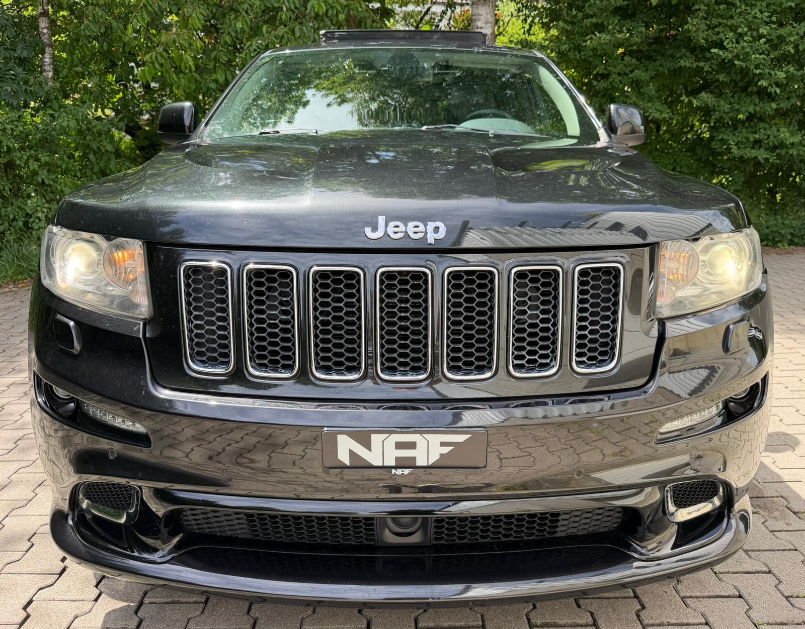 JEEP Grand Cherokee 6.4 SRT8 Automatic-image-7