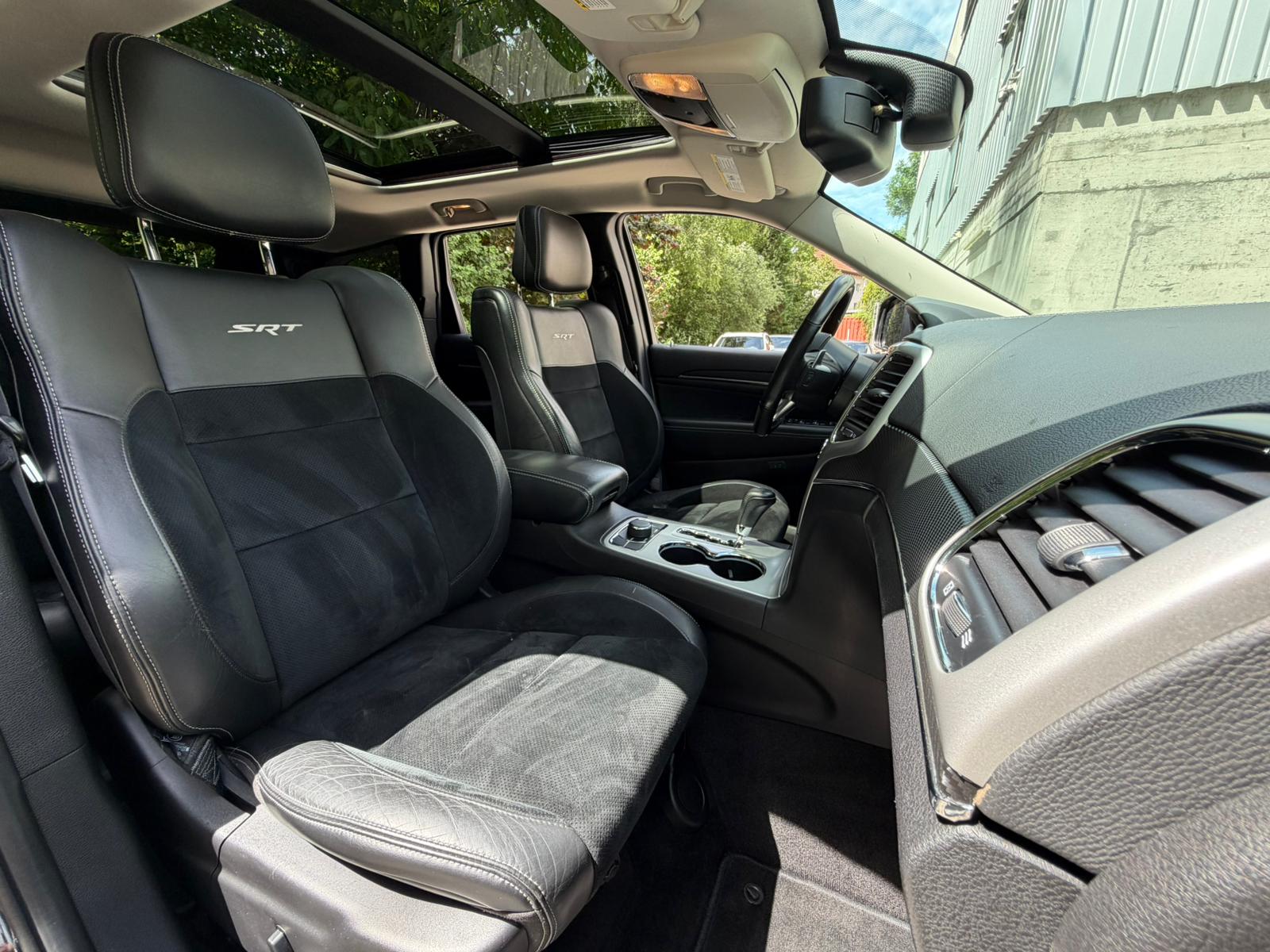 JEEP Grand Cherokee 6.4 SRT8 Automatic-image-17