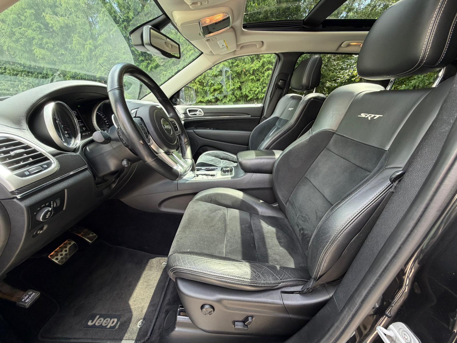 JEEP Grand Cherokee 6.4 SRT8 Automatic-image-9