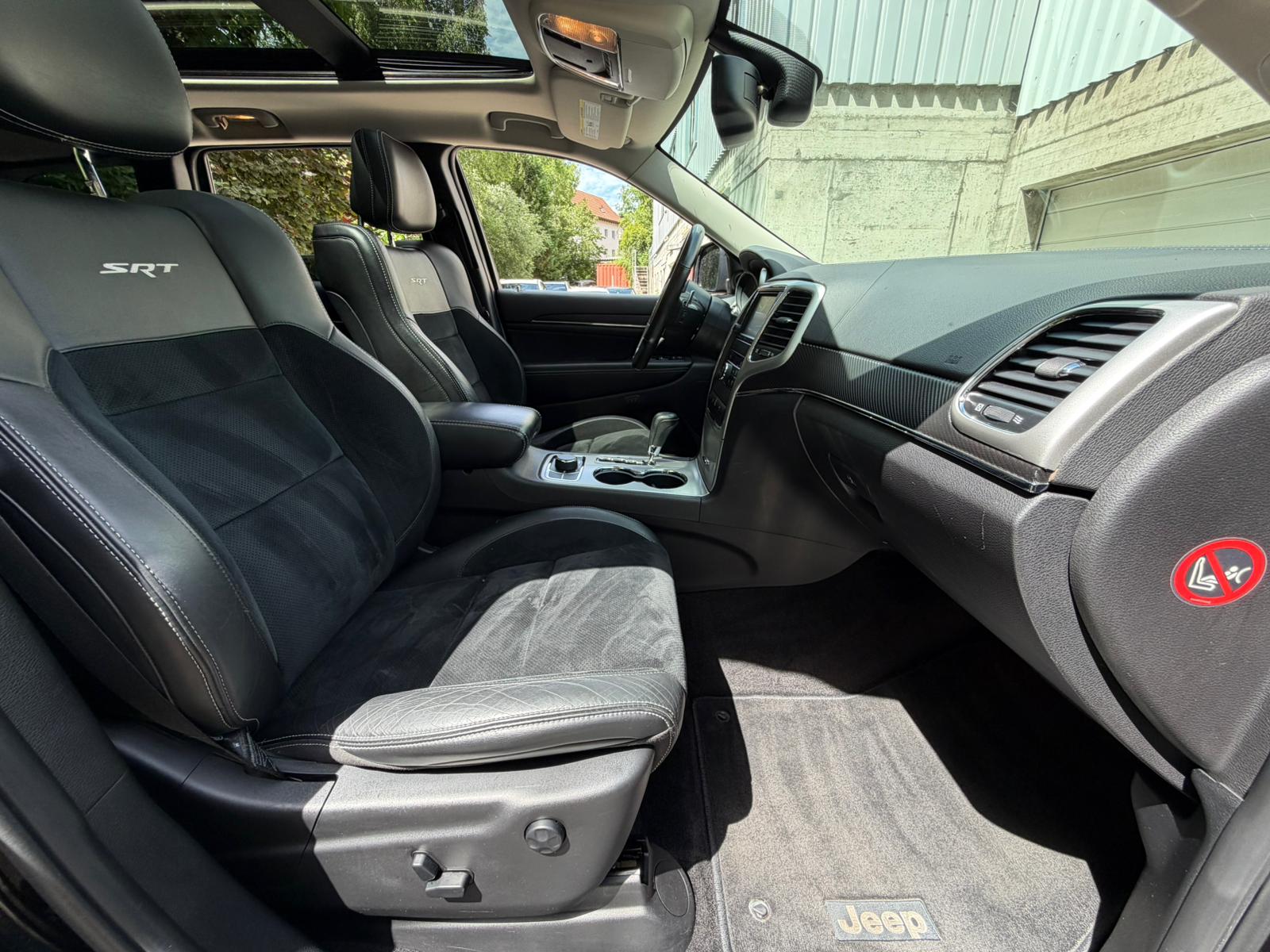 JEEP Grand Cherokee 6.4 SRT8 Automatic-image-16
