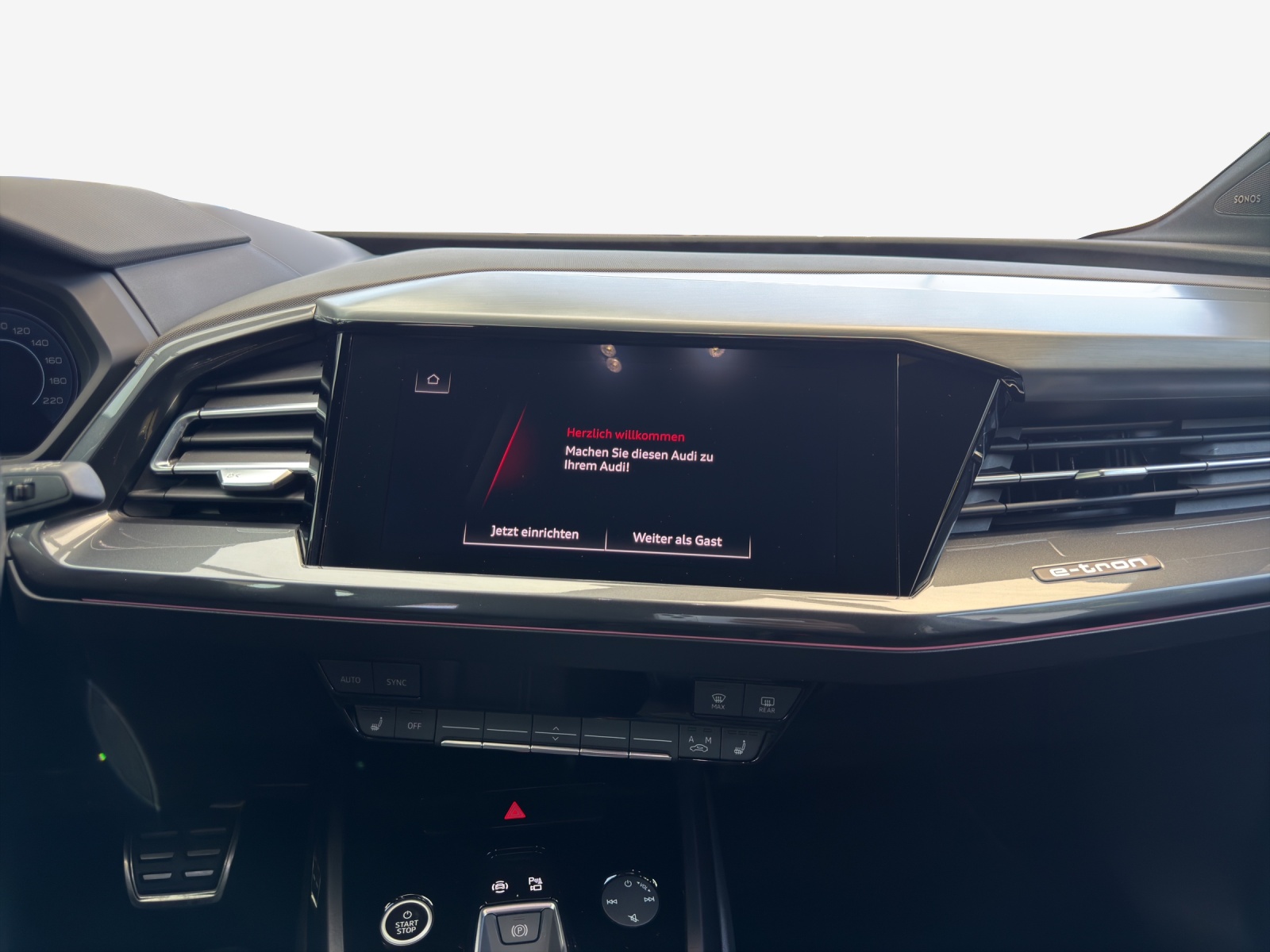 AUDI Q4 e-tron 40-image-10