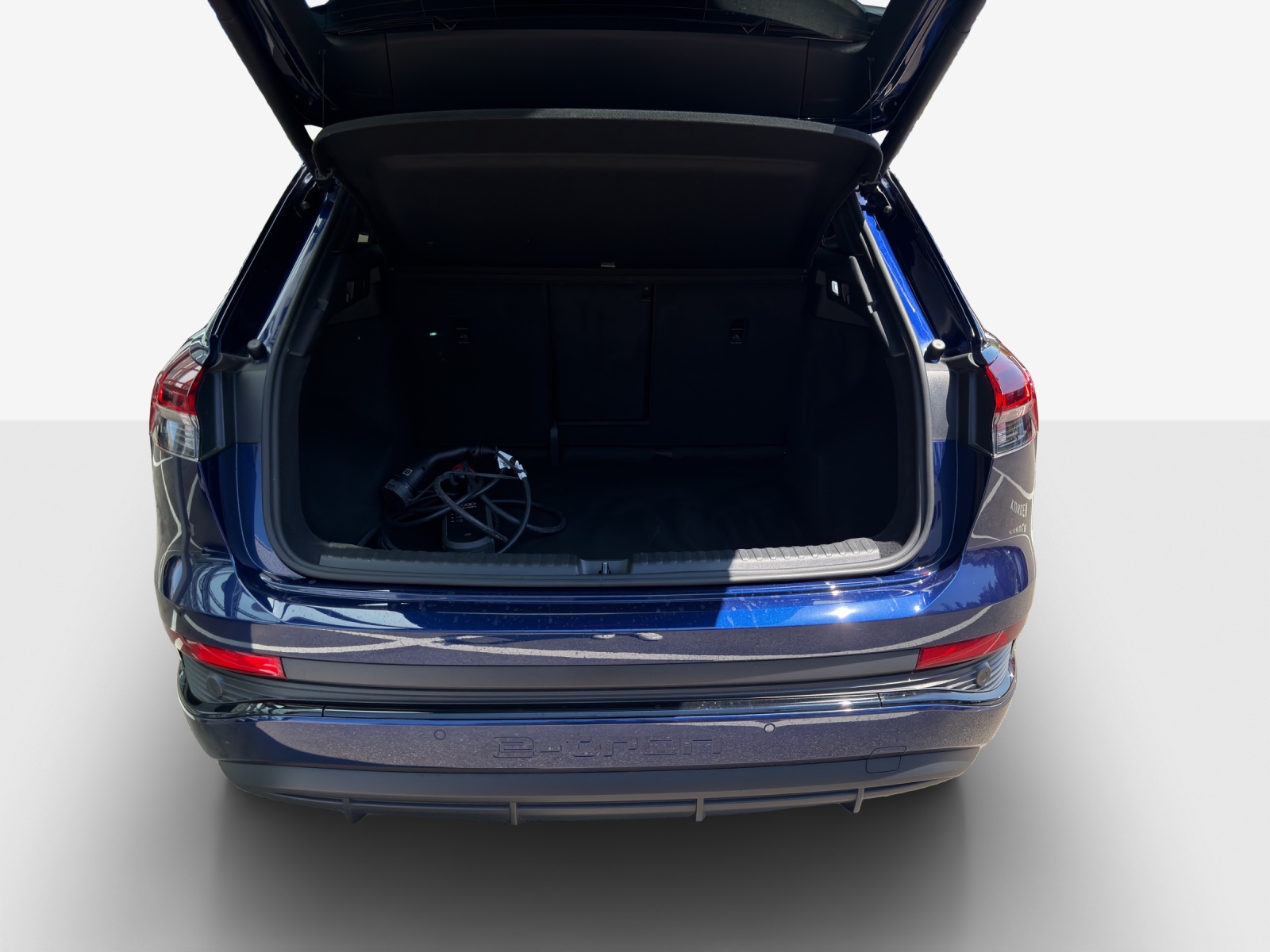 AUDI Q4 e-tron 40-image-12