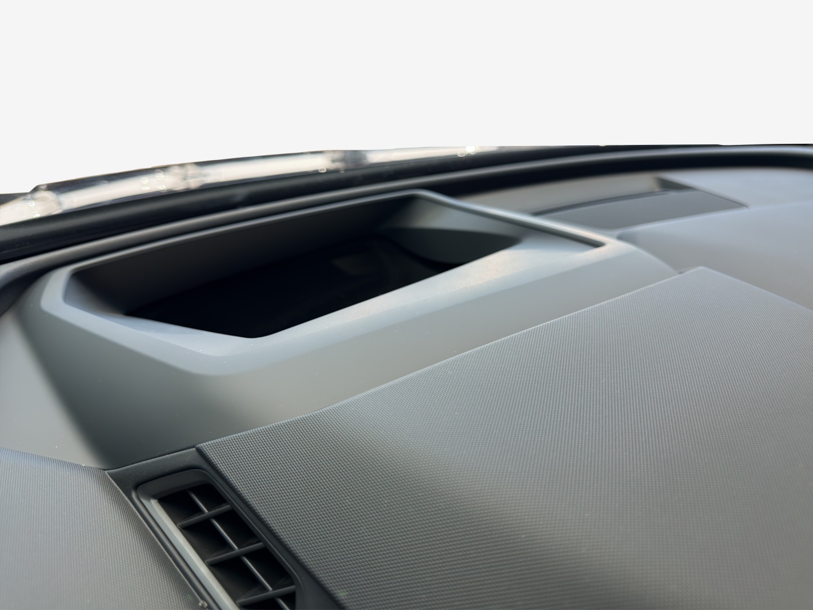 AUDI Q4 e-tron 40-image-13