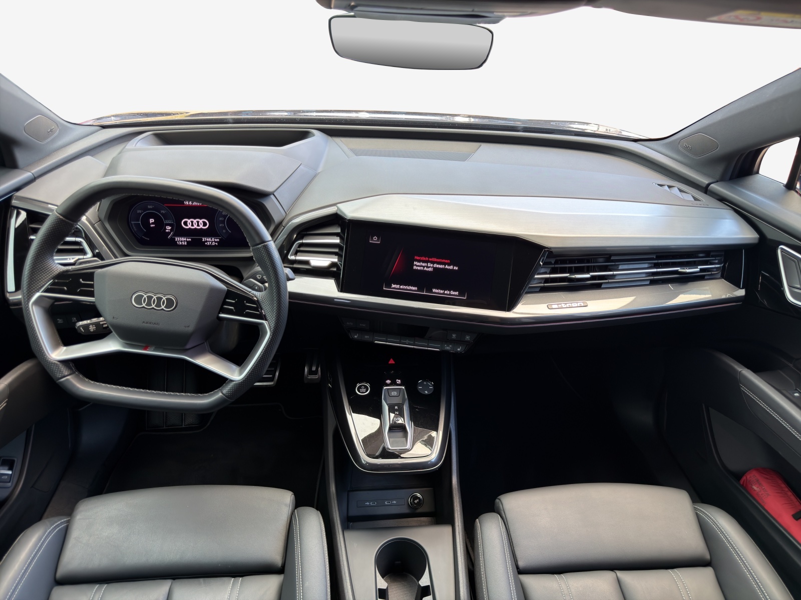 AUDI Q4 e-tron 40-image-8
