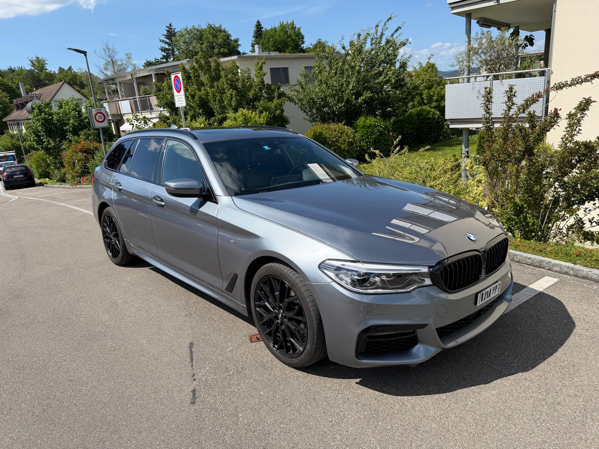 BMW 530d xDrive-image-0