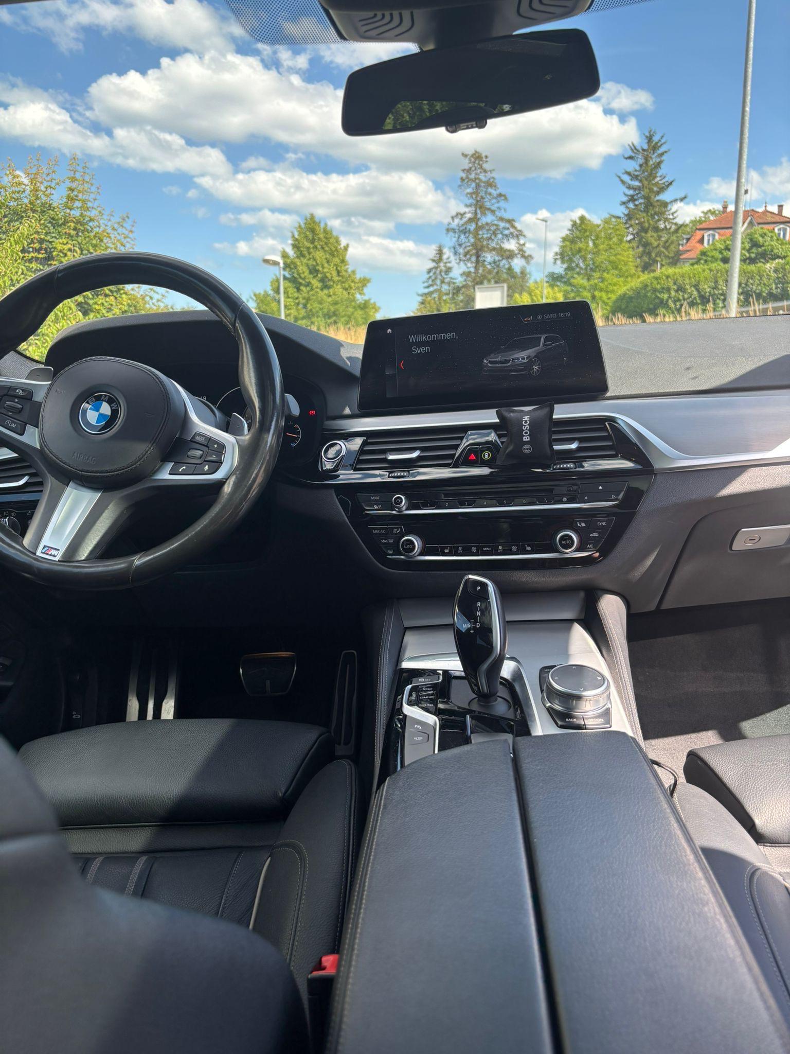 BMW 530d xDrive-image-4