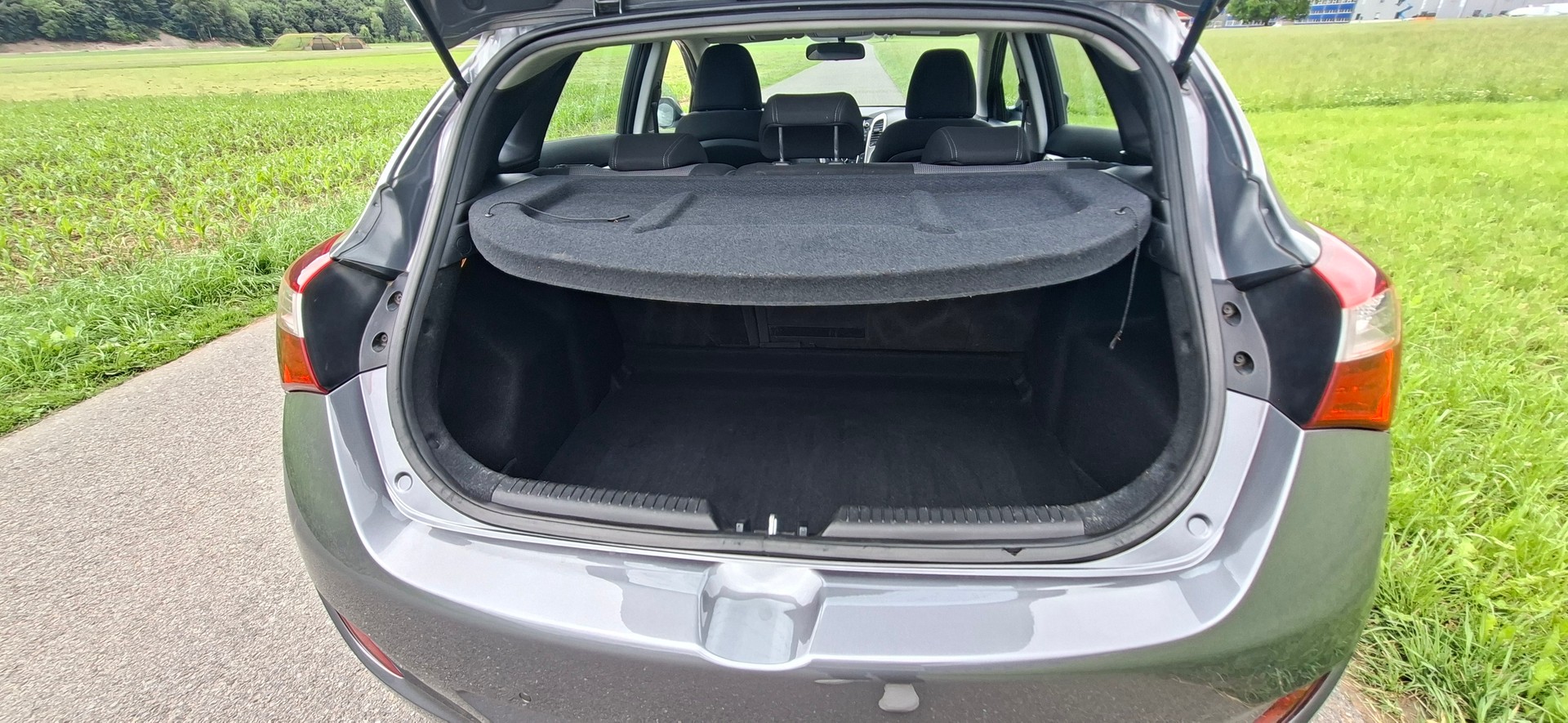 HYUNDAI i30 1.4 Comfort-image-8
